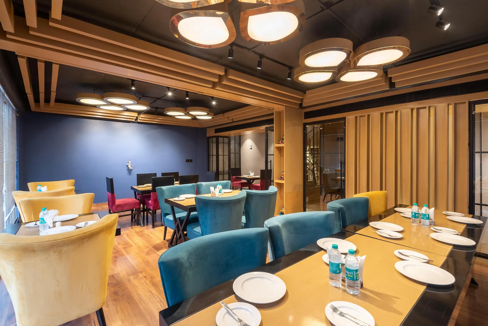 DLS Hotel Arihant Restaurant