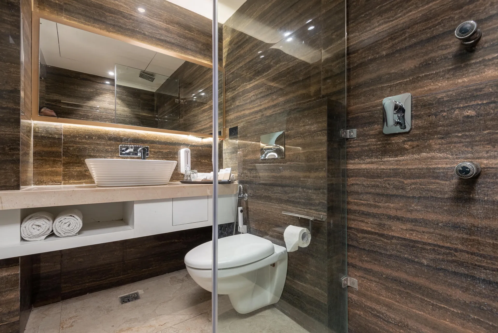 DLS Hotel Arihant Room
