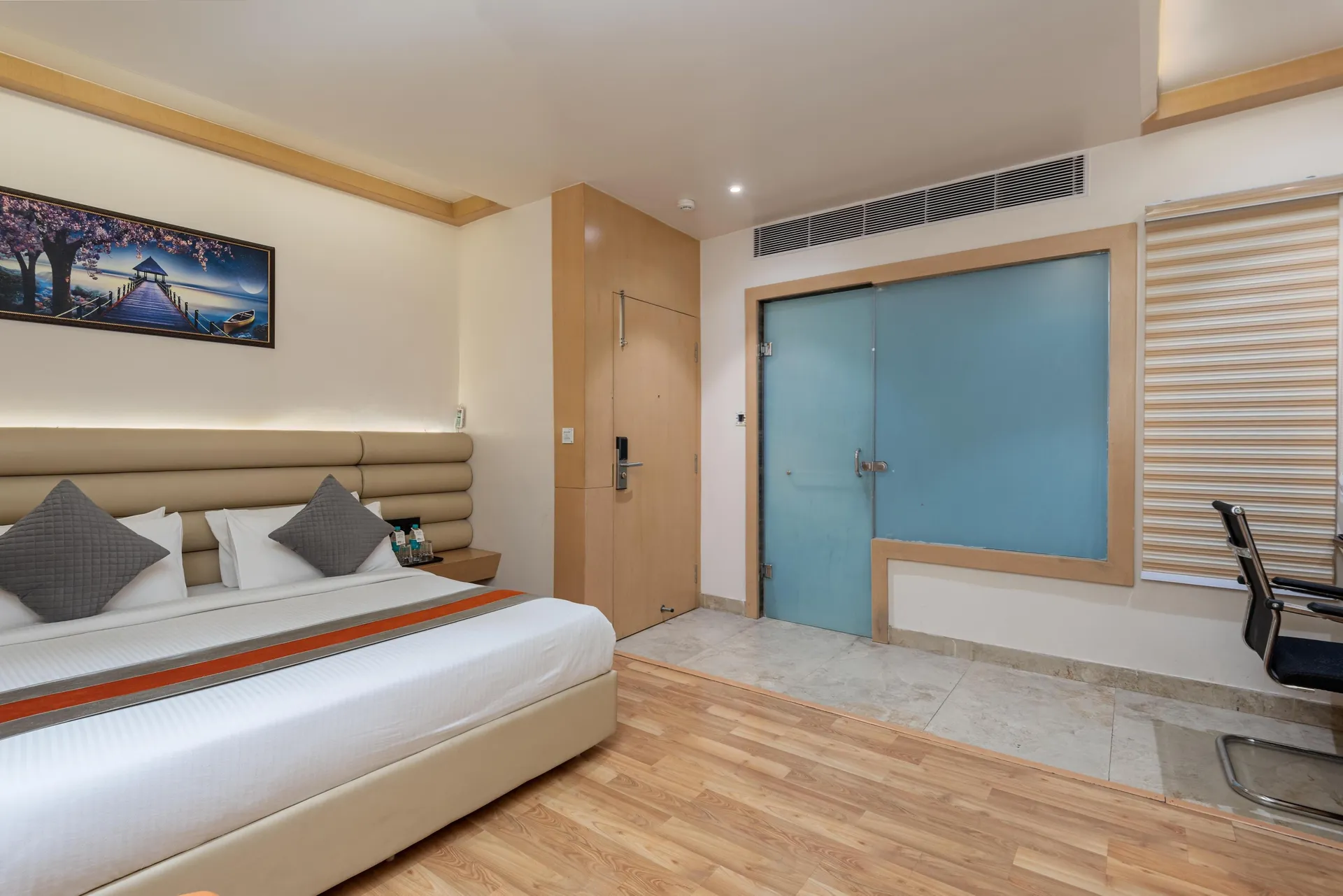DLS Hotel Arihant Room
