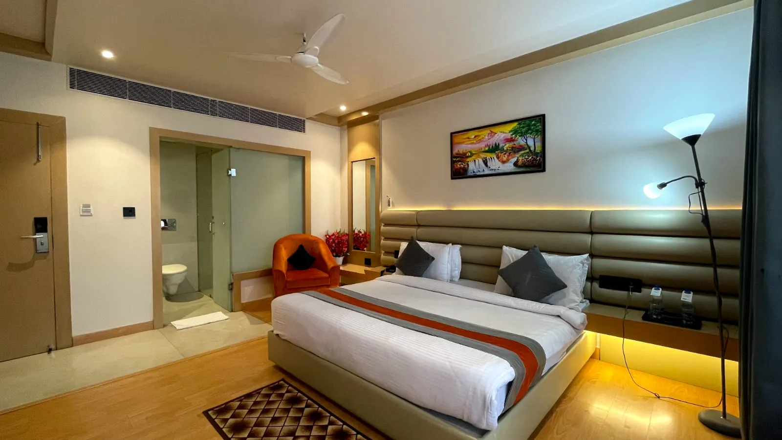 DLS Hotel Arihant Room