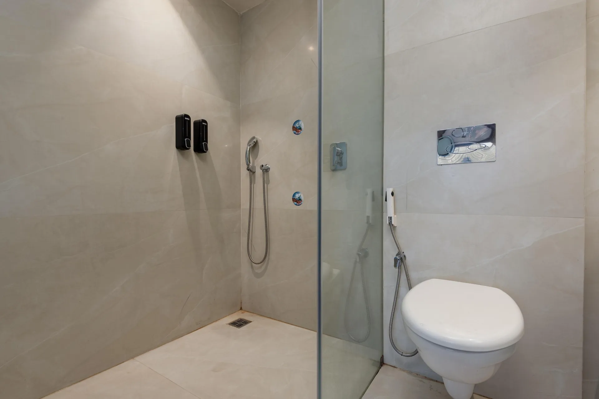 DLS Hotel Arihant Room