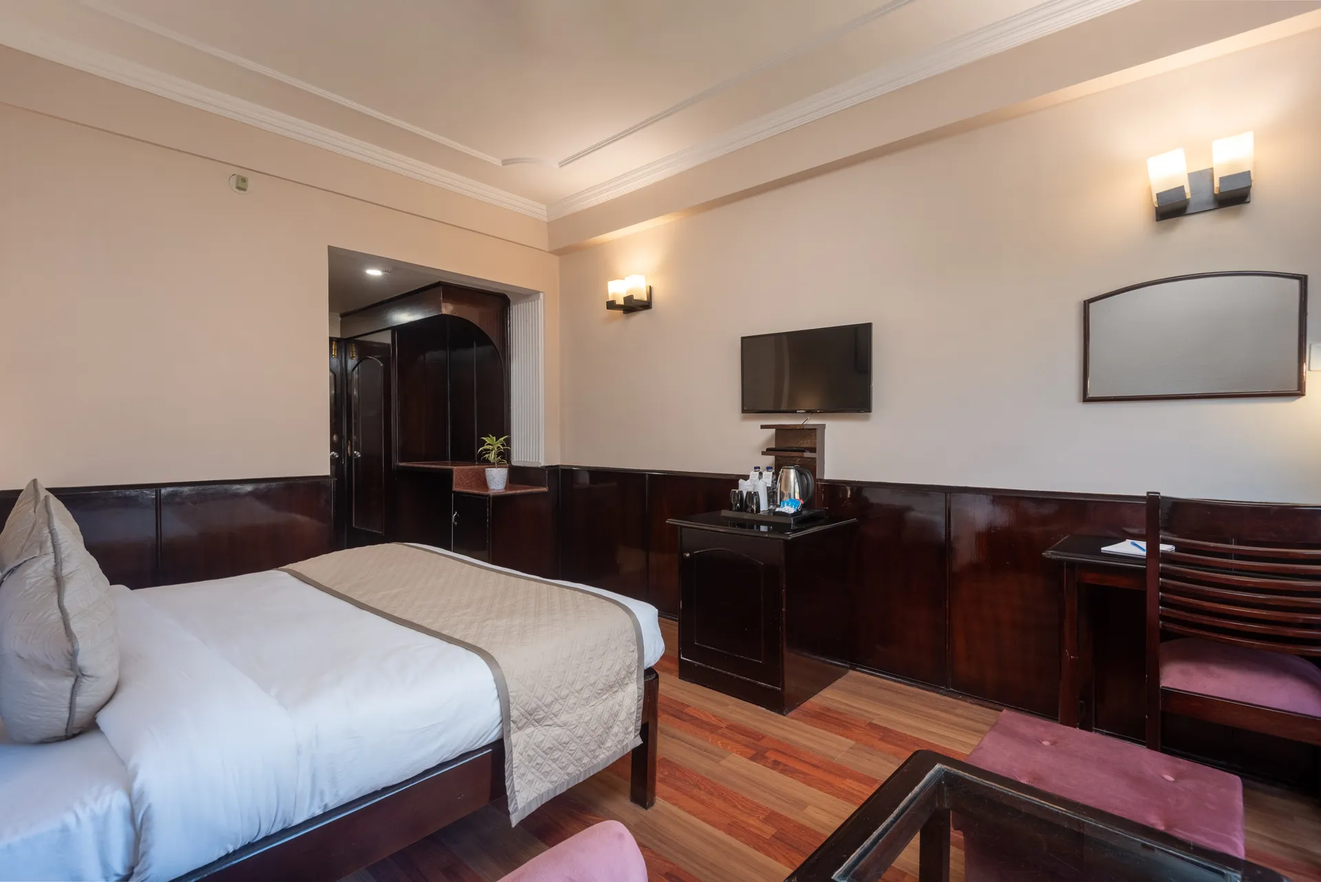 DLS Park Grace, Haridwar Room