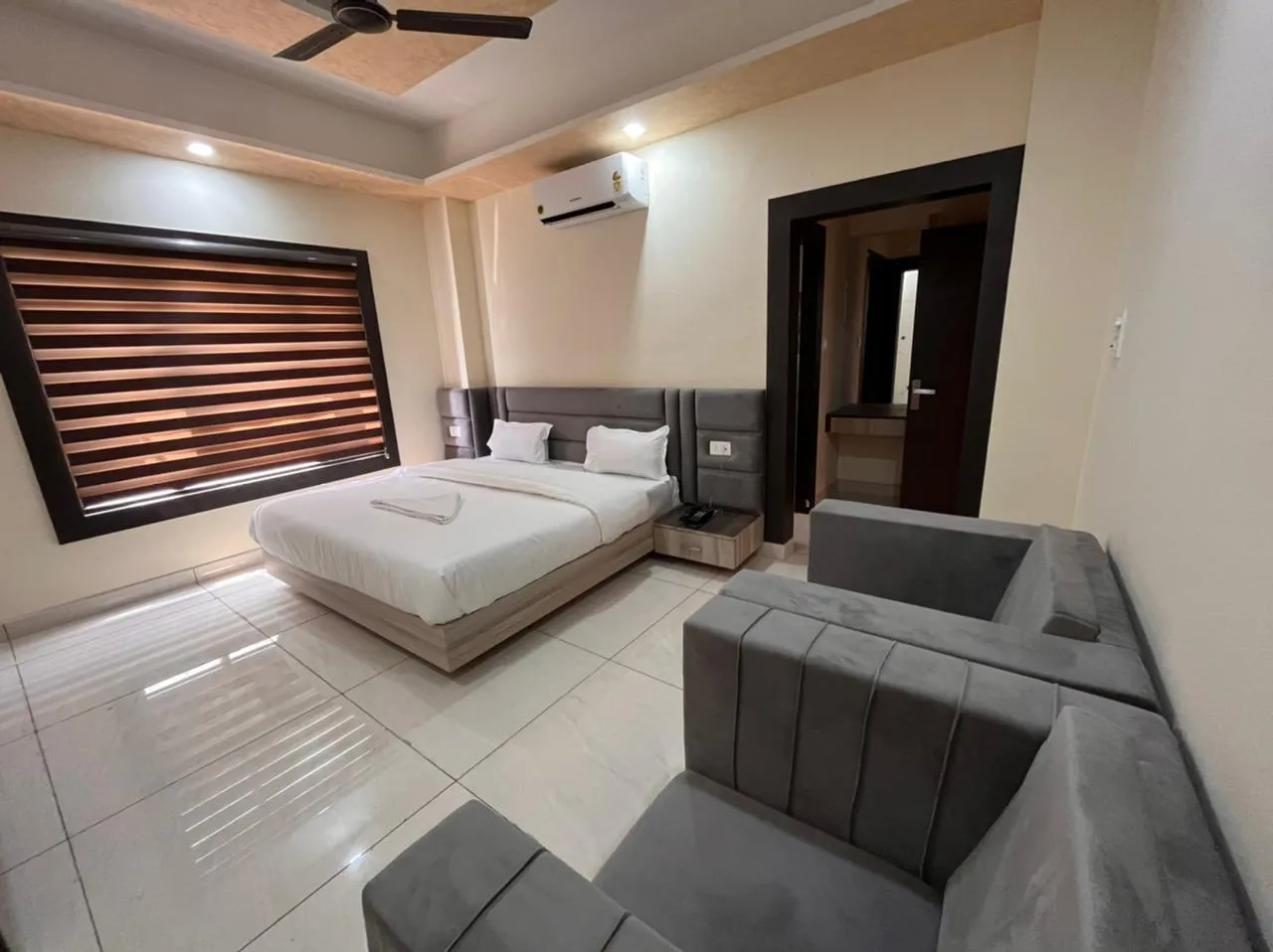 Hotel Blue Pine. Common Area