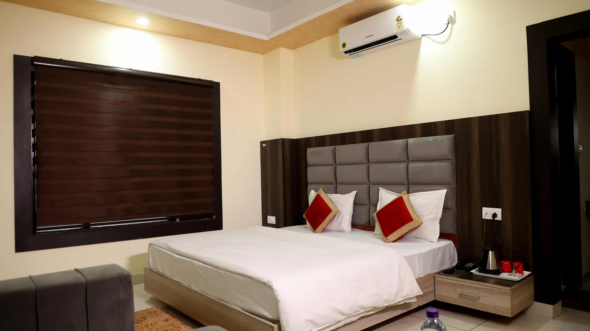 Hotel Blue Pine. Room