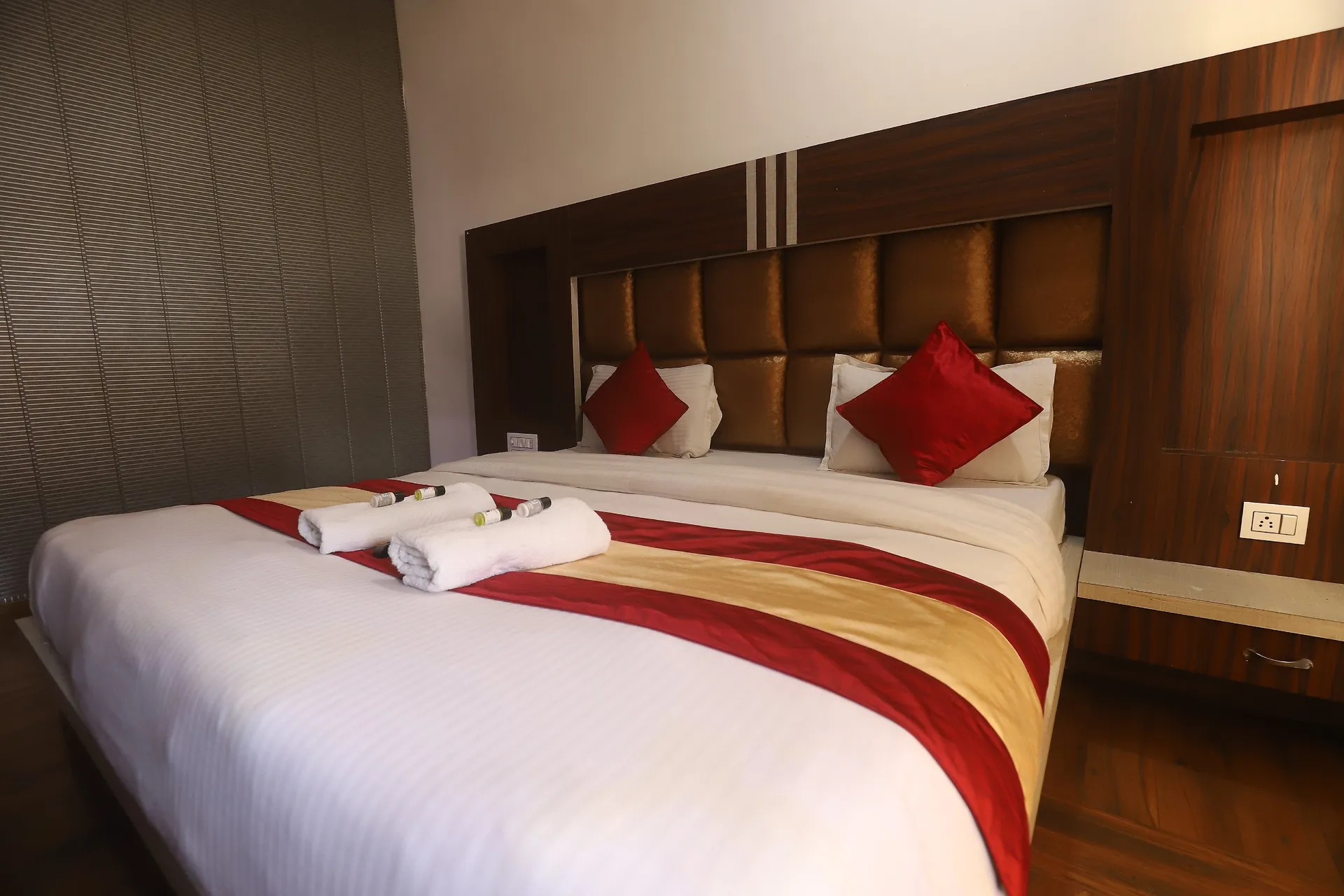 Hotel Grey Castle by Perfect Stayz Room