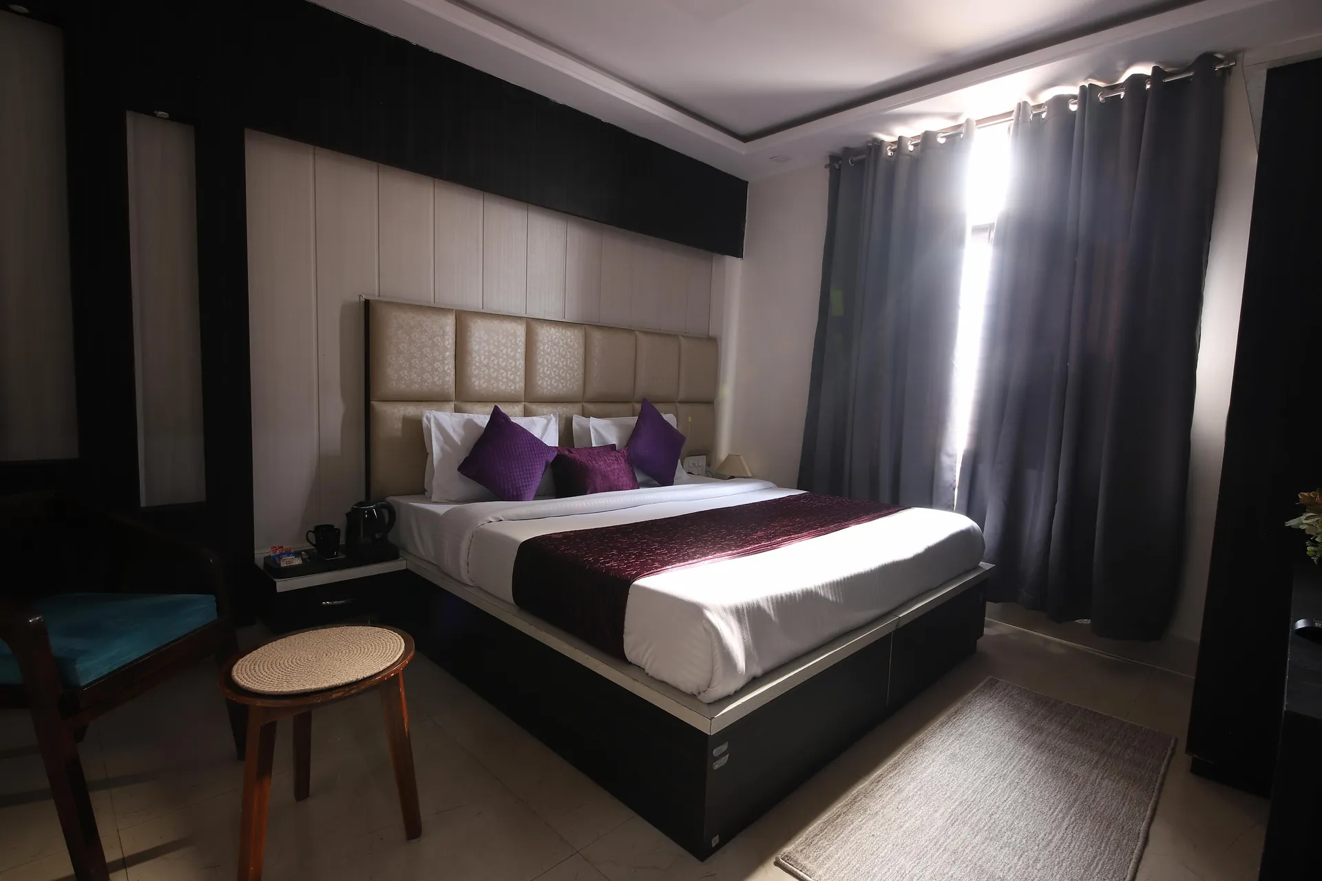 Hotel Grey Castle by Perfect Stayz Room