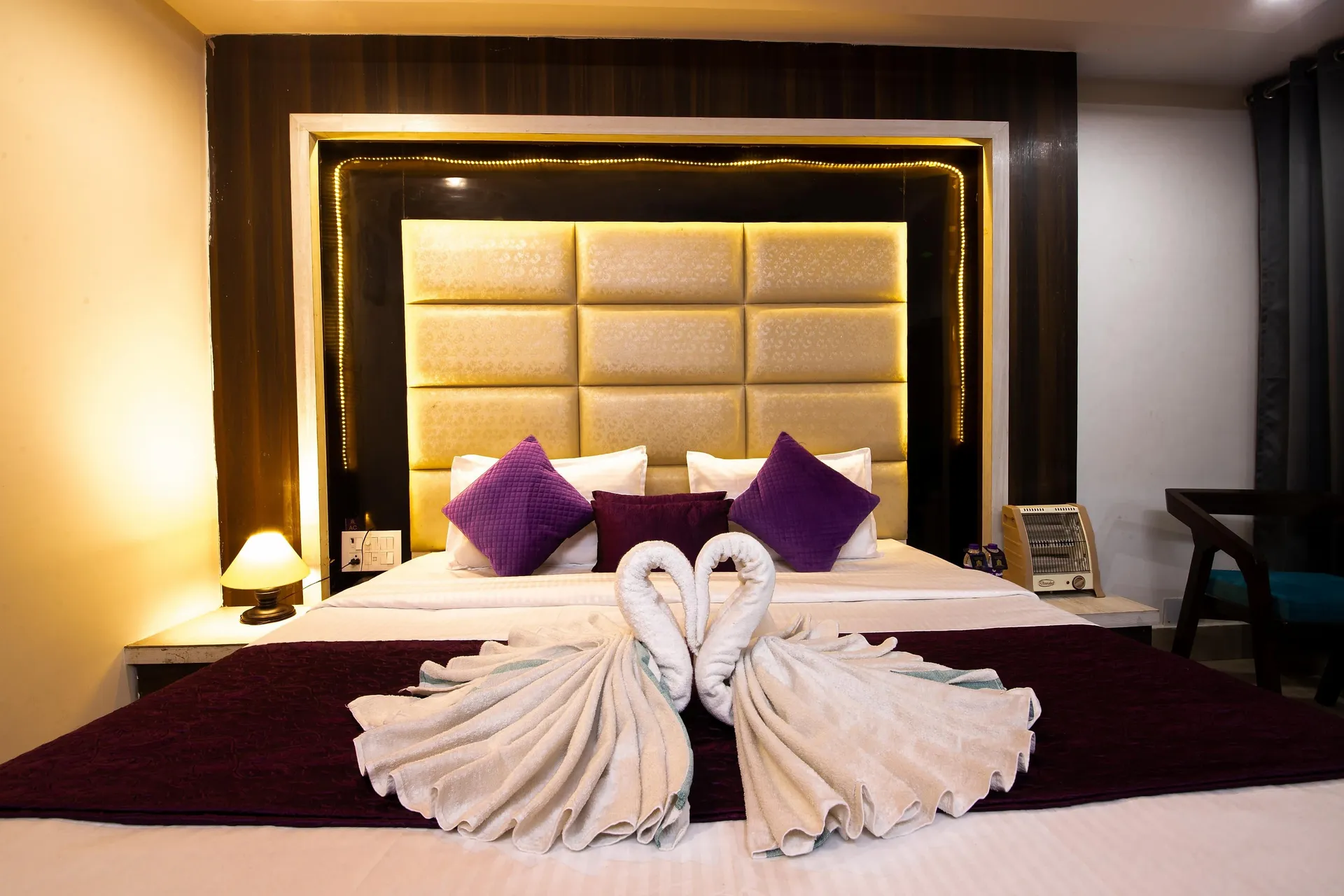 Hotel Grey Castle by Perfect Stayz Room