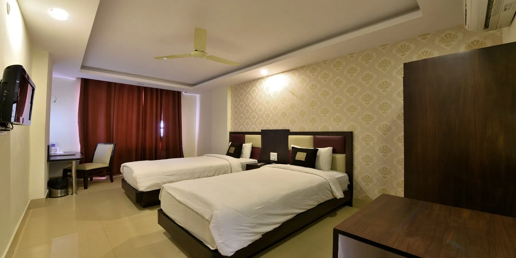 Hotel Madhuban Room