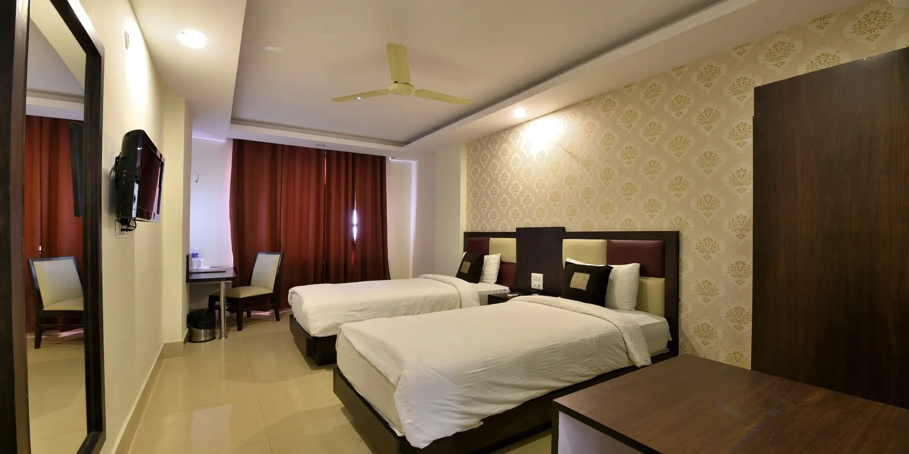 Hotel Madhuban Room