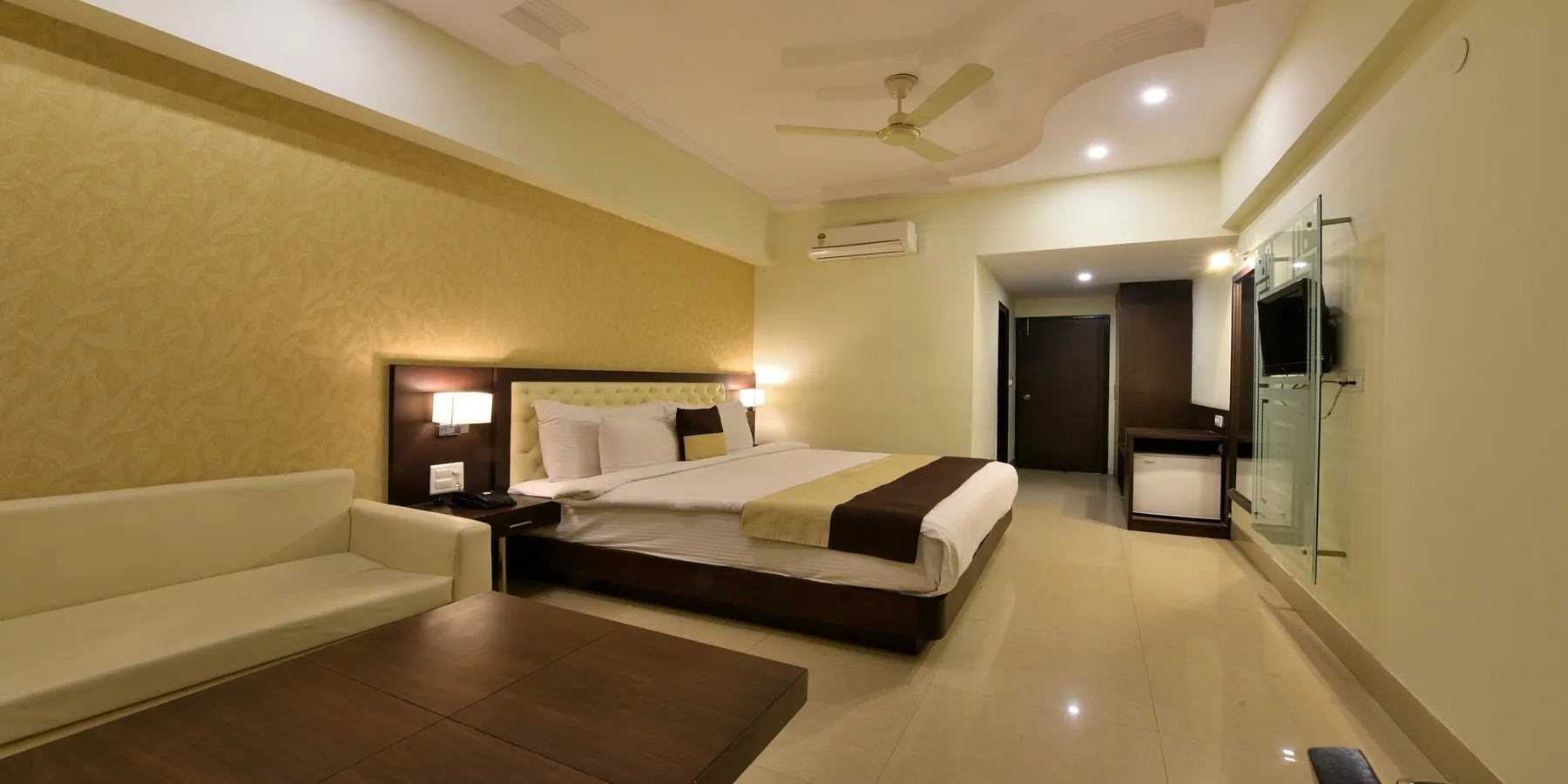 Hotel Madhuban Room