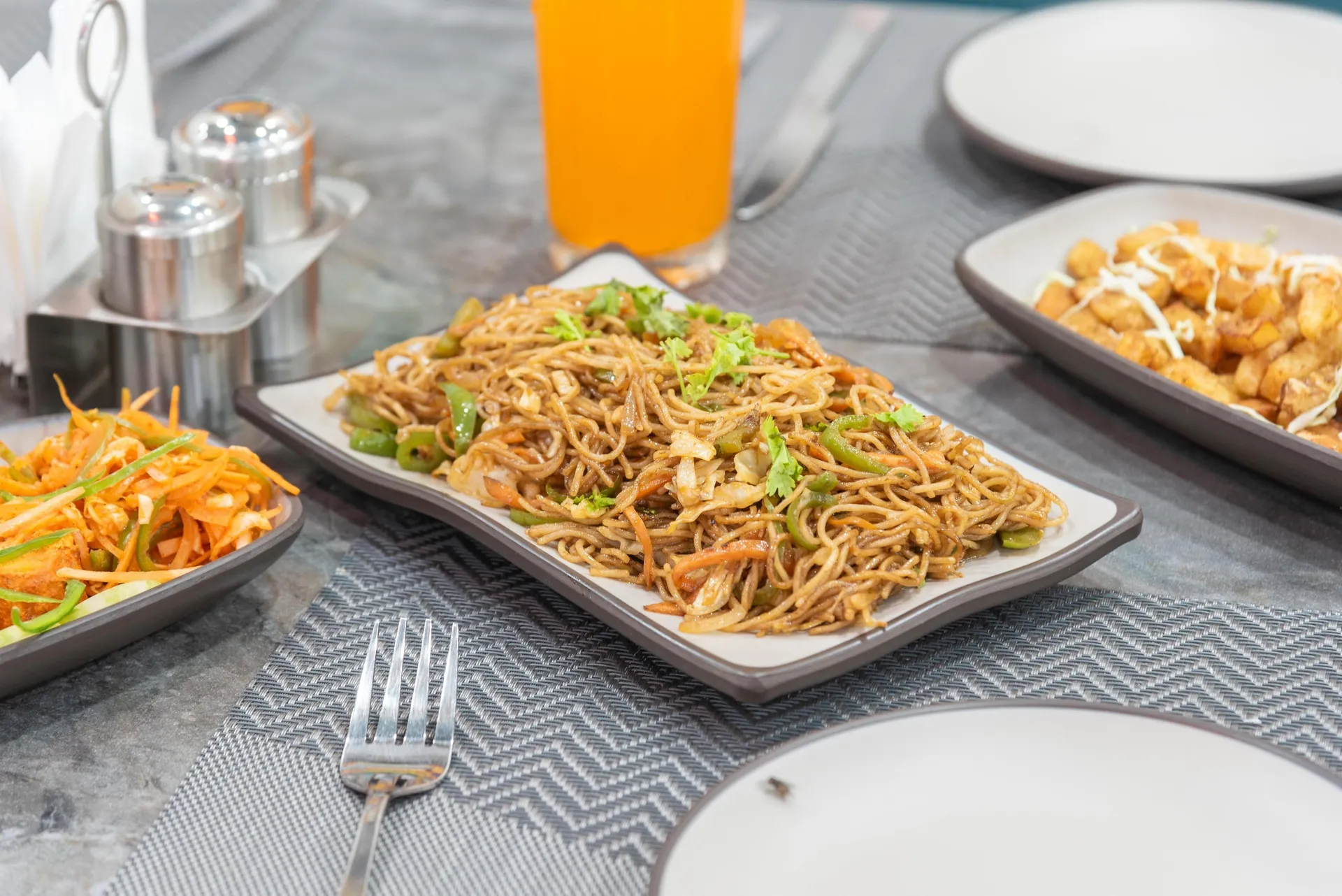 Hotel Mahi Ganga Heritage by Lawrence Hotels Restaurant