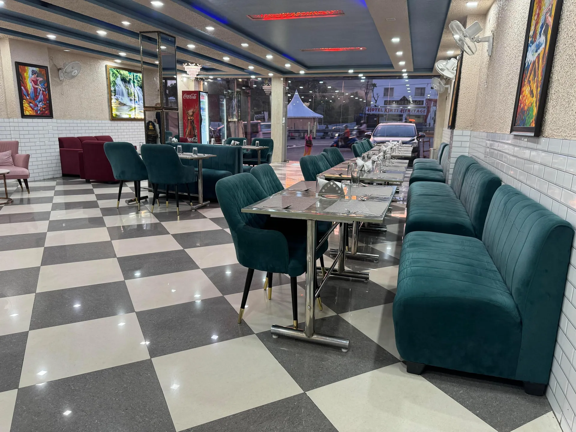 Hotel Mahi Ganga Heritage by Lawrence Hotels Restaurant