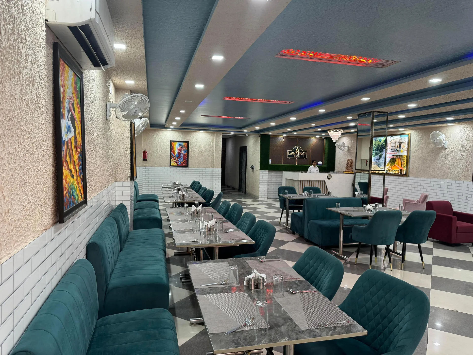 Hotel Mahi Ganga Heritage by Lawrence Hotels Restaurant