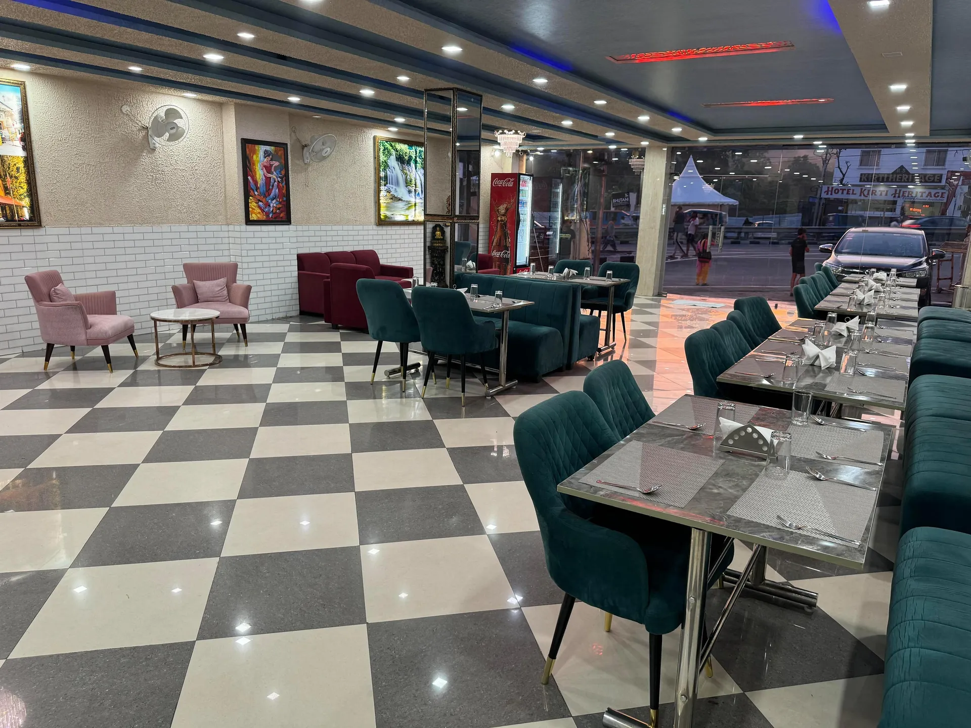 Hotel Mahi Ganga Heritage by Lawrence Hotels Restaurant