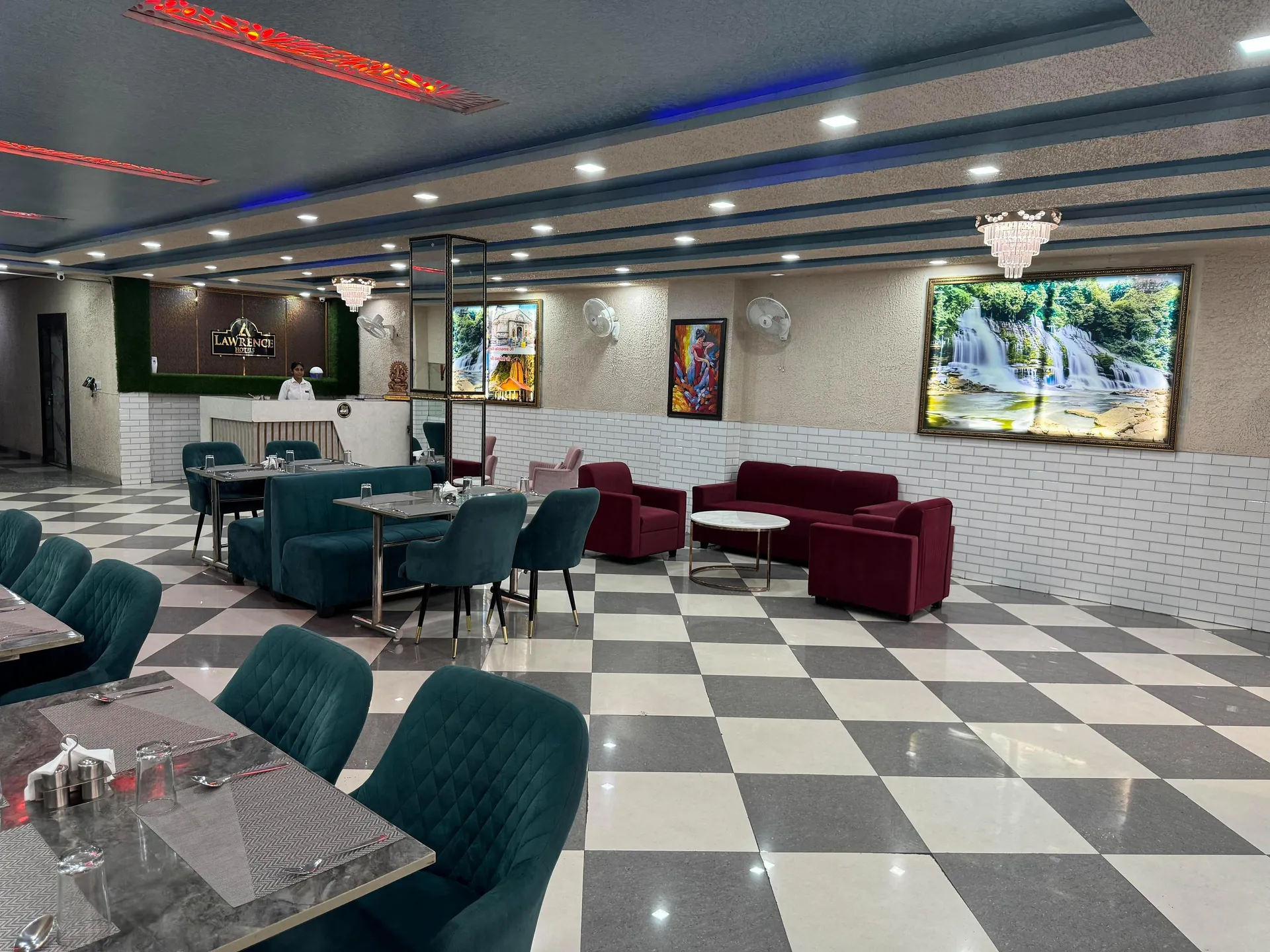 Hotel Mahi Ganga Heritage by Lawrence Hotels Restaurant