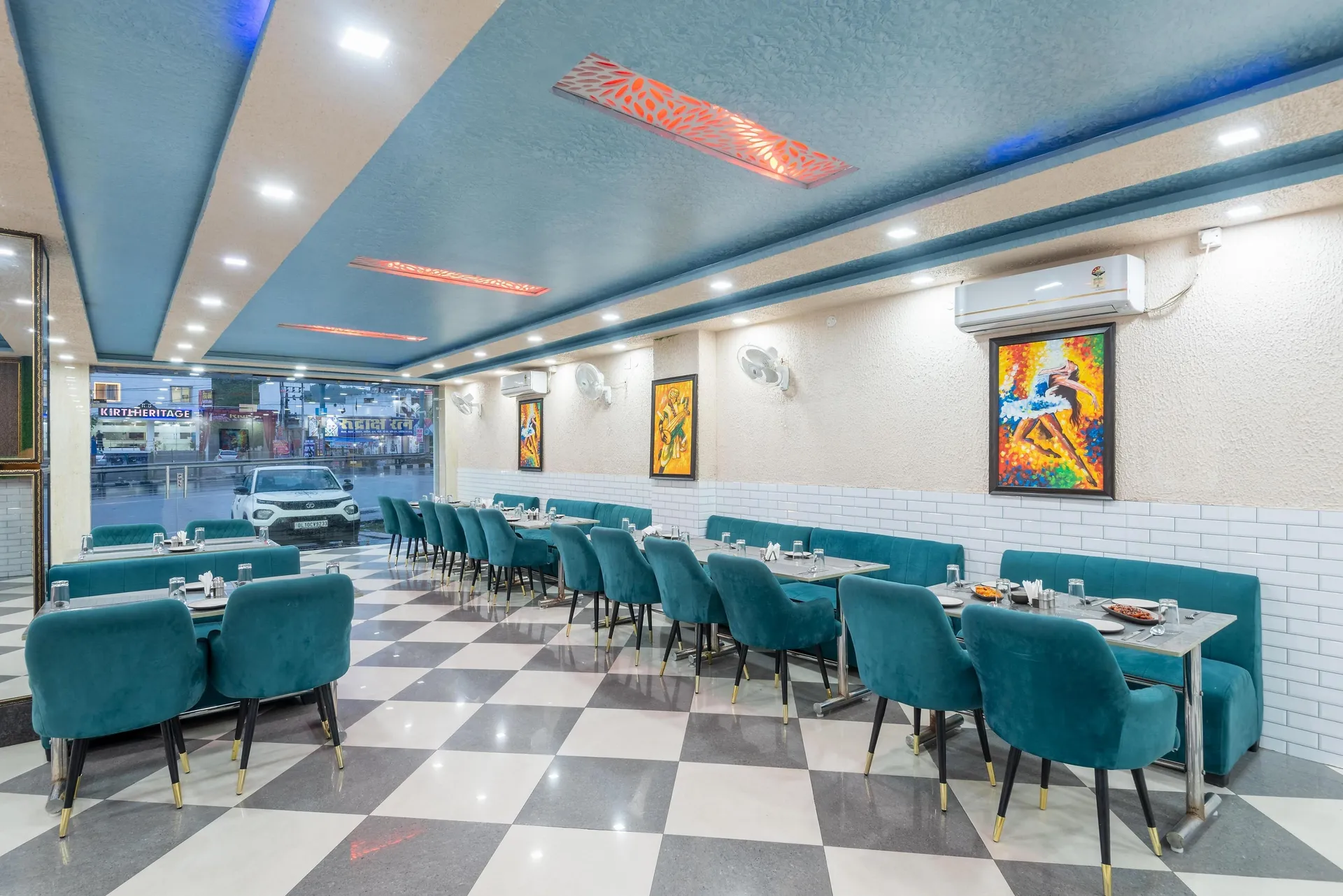 Hotel Mahi Ganga Heritage by Lawrence Hotels Restaurant