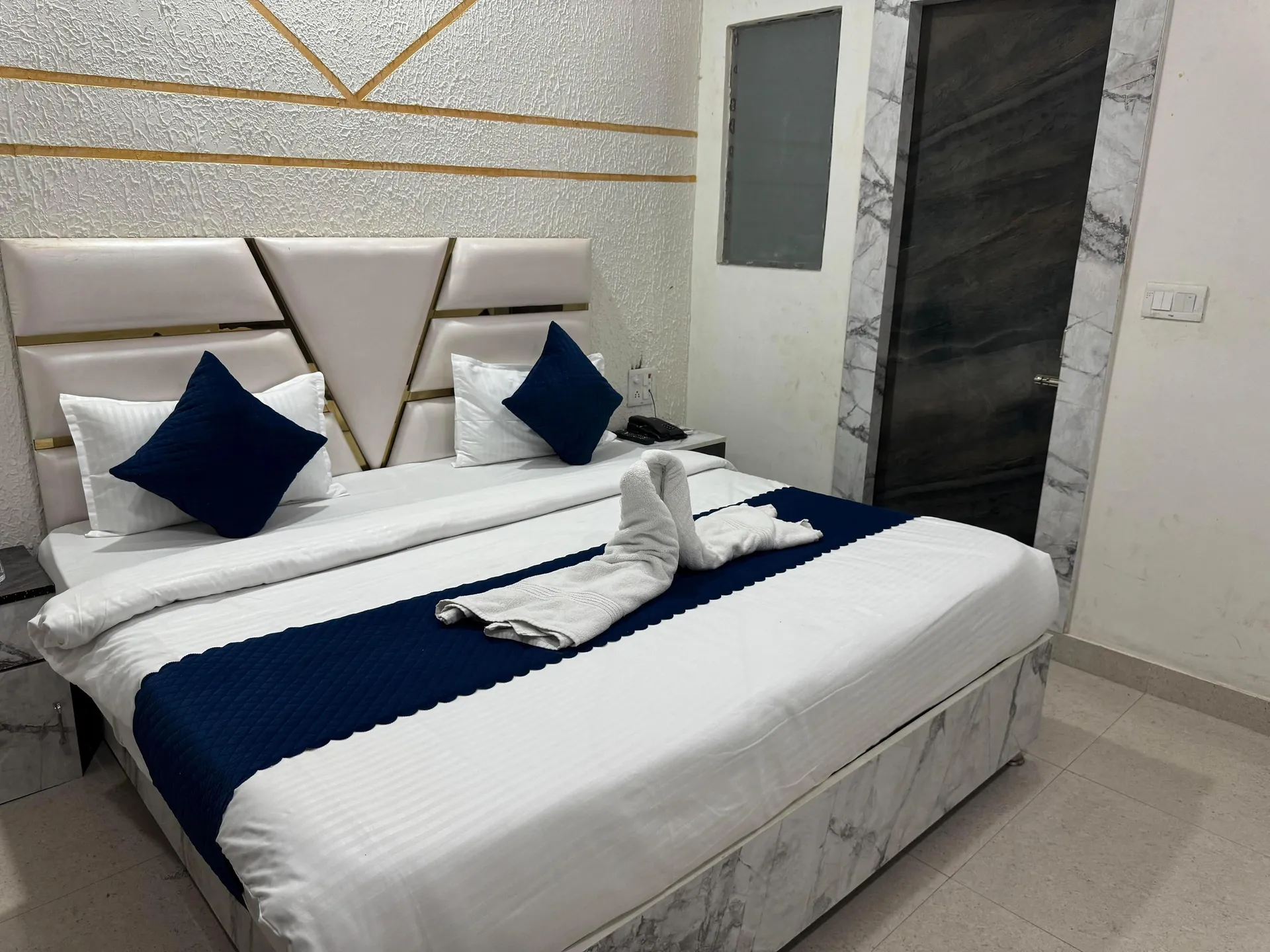 Hotel Mahi Ganga Heritage by Lawrence Hotels Room