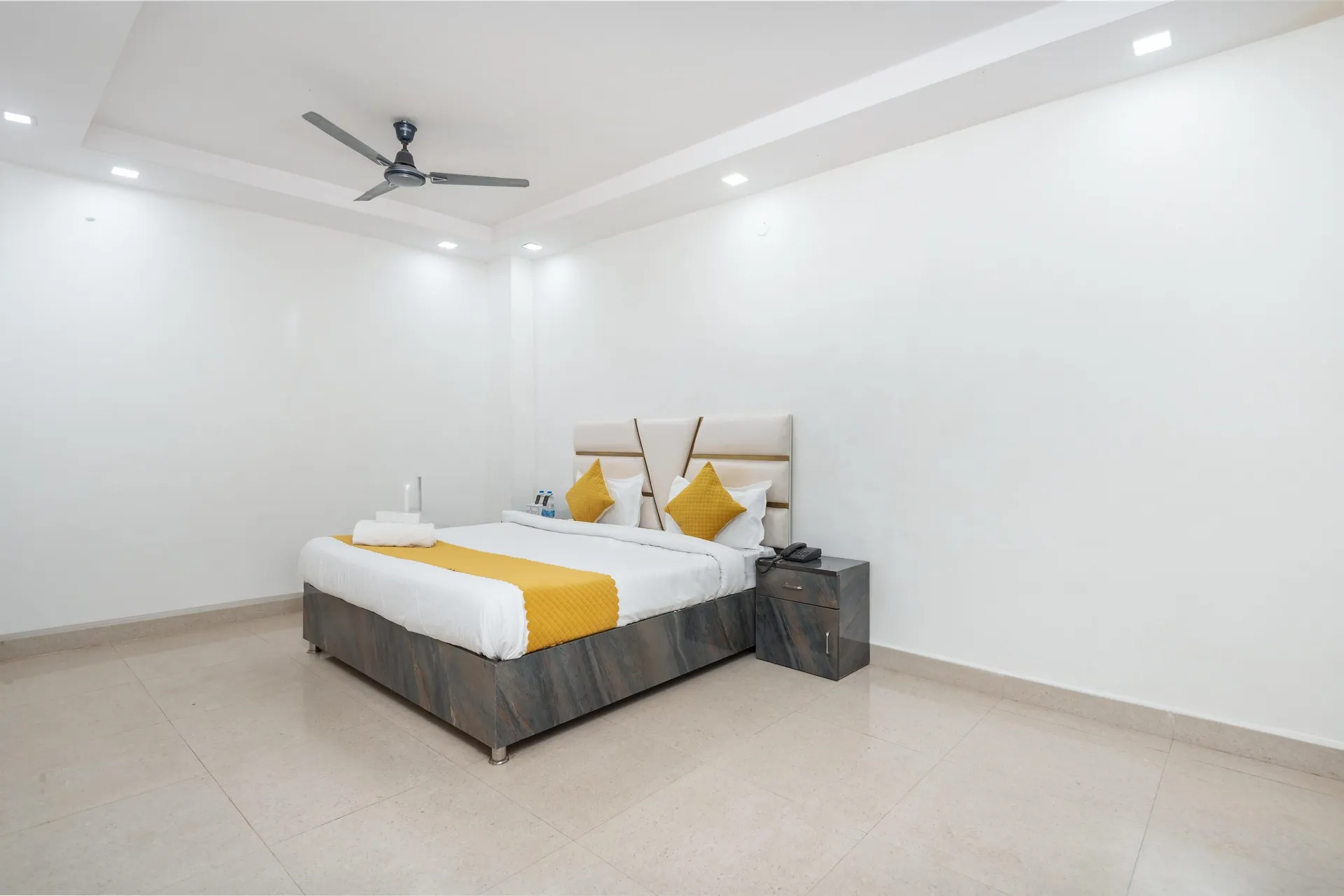 Hotel Mahi Ganga Heritage by Lawrence Hotels Room