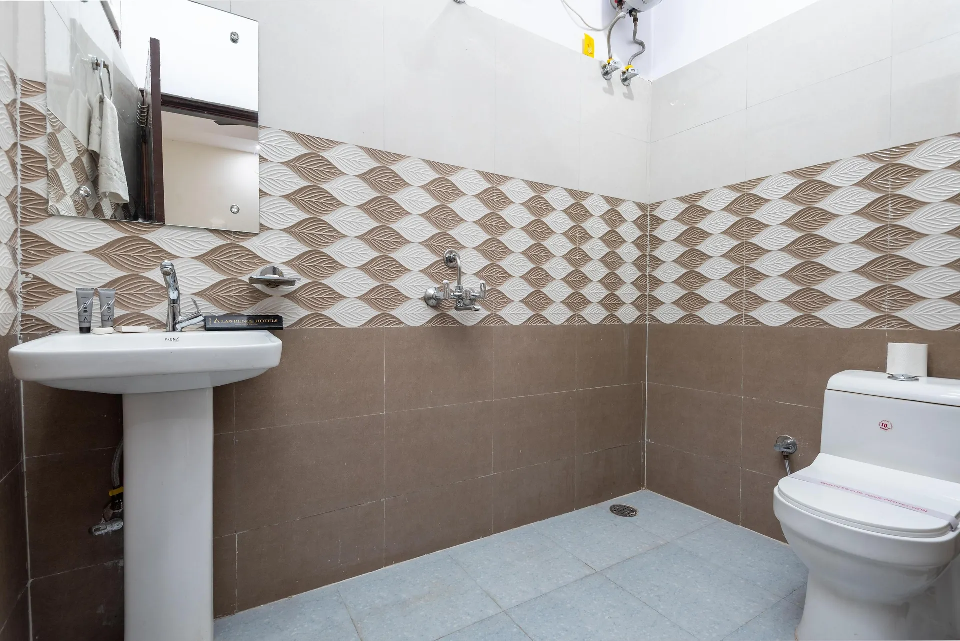 Hotel Mahi Ganga Heritage by Lawrence Hotels Washroom