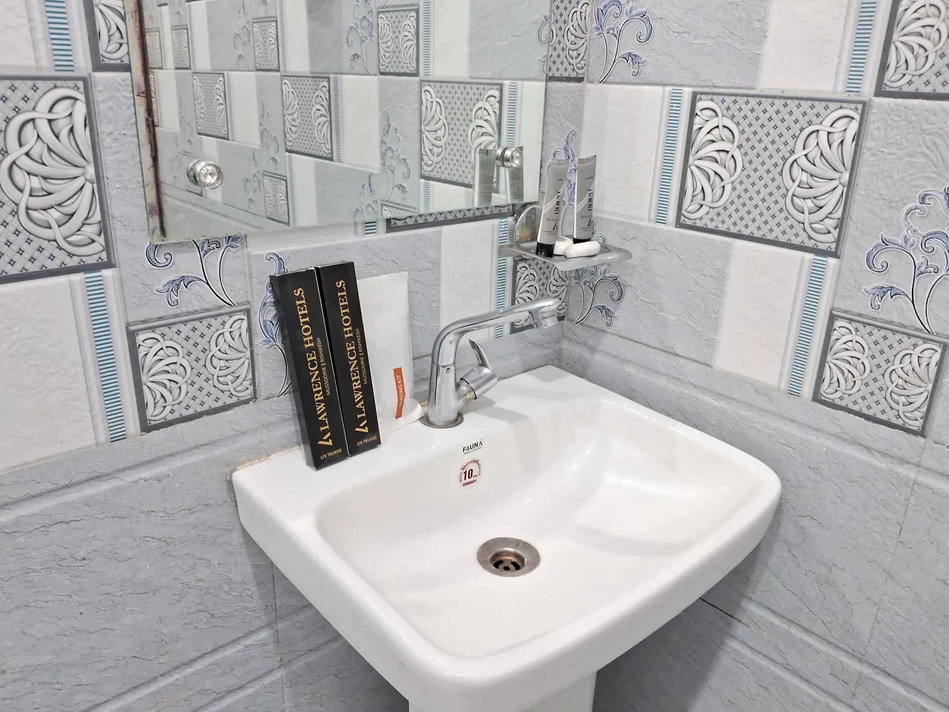 Hotel Mahi Ganga Heritage by Lawrence Hotels Washroom