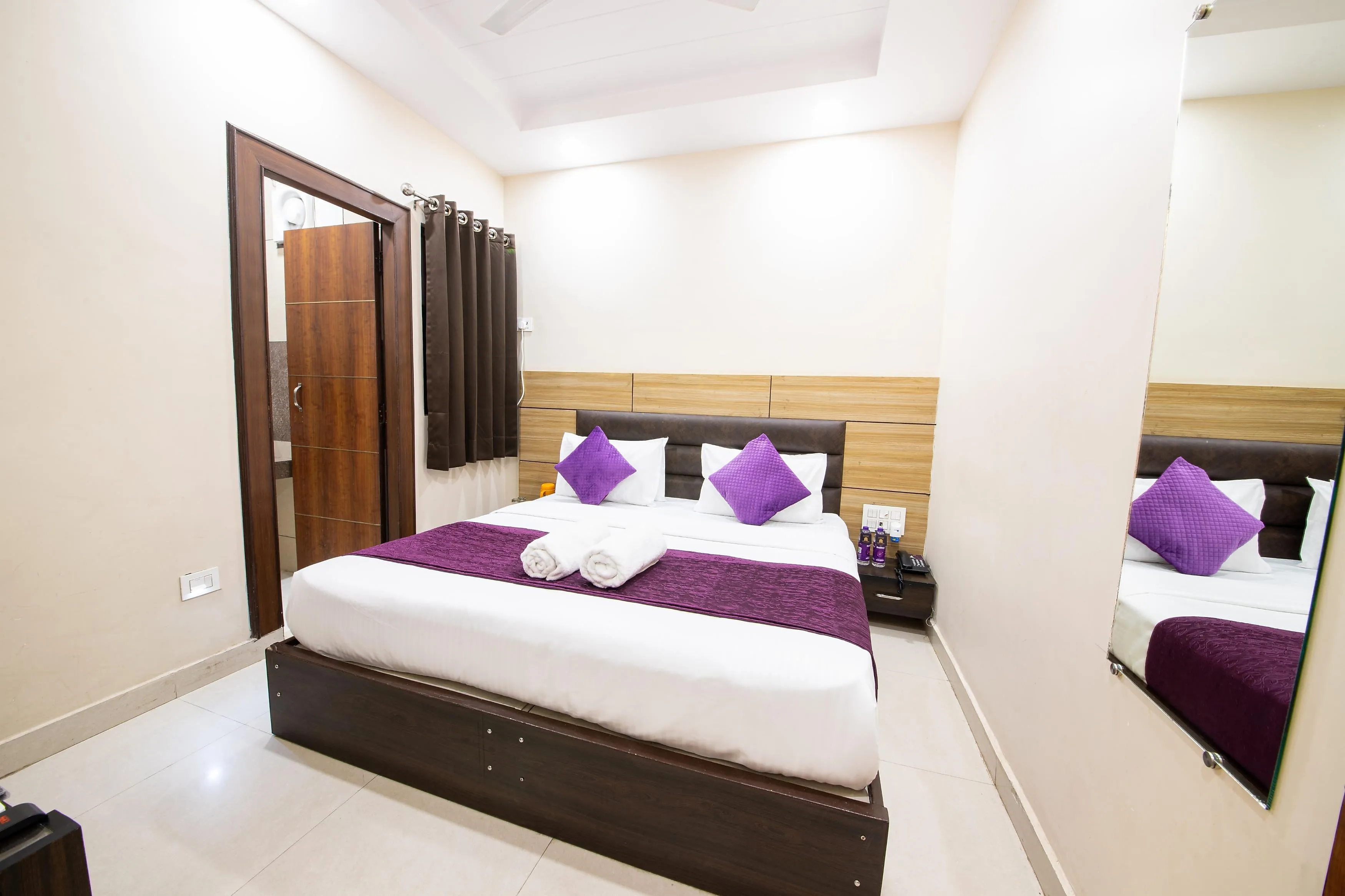 Perfectstayz  Dwarkesh near Haridwar Railway Station Room
