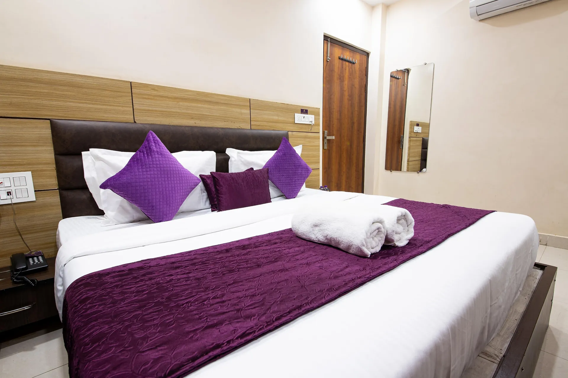 Perfectstayz  Dwarkesh near Haridwar Railway Station Room