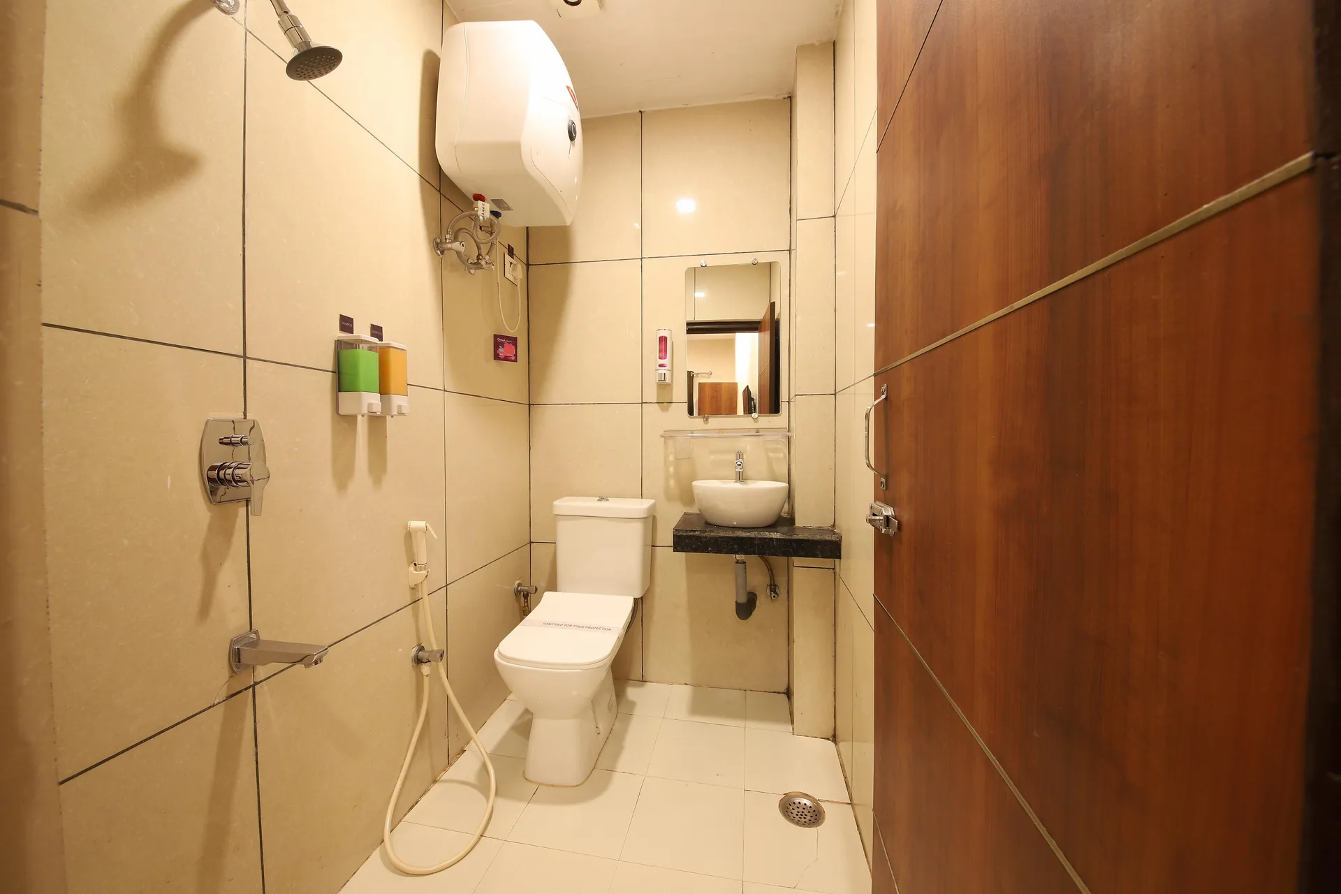 Perfectstayz  Dwarkesh near Haridwar Railway Station Room