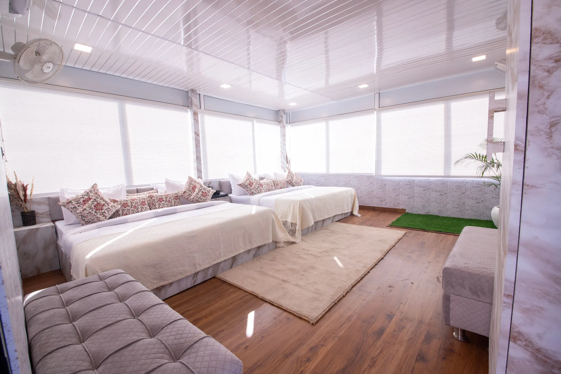 Perfectstayz Homes I Luxury Penthouse Bedroom