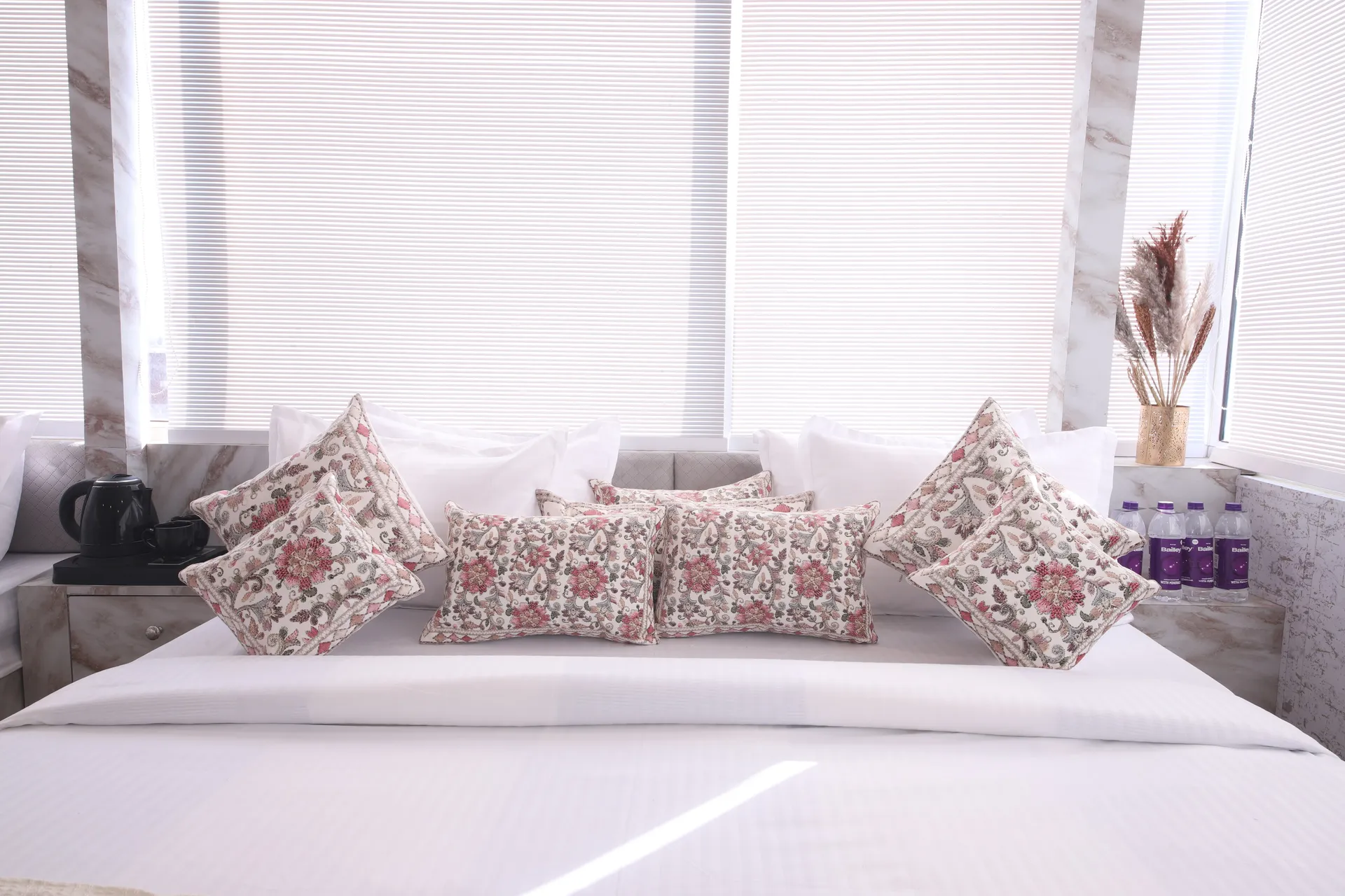 Perfectstayz Homes I Luxury Penthouse Bedroom