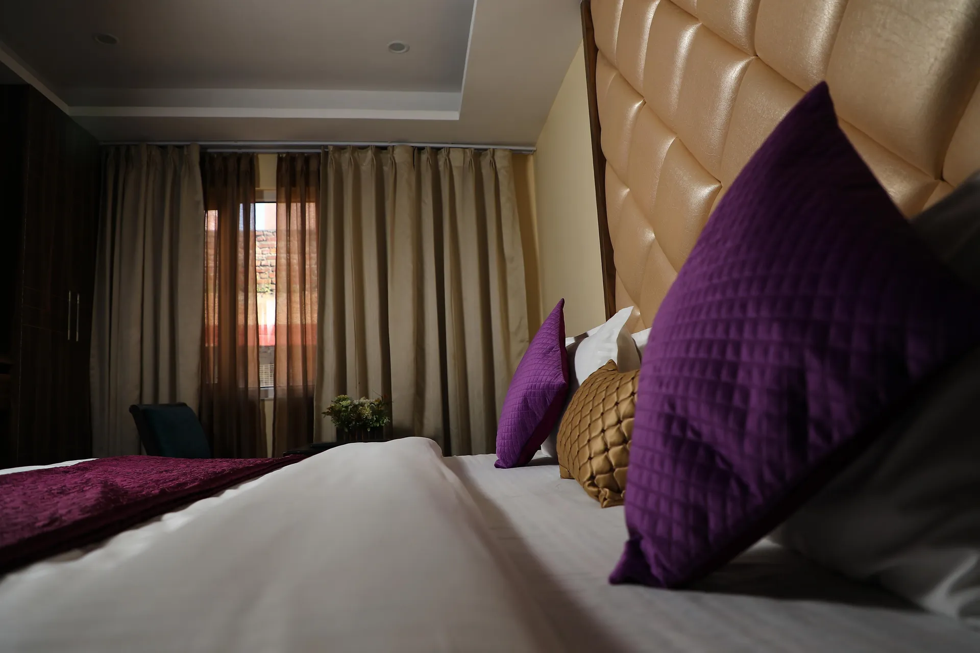 Perfectstayz Premium @ Harkipauri Road Room