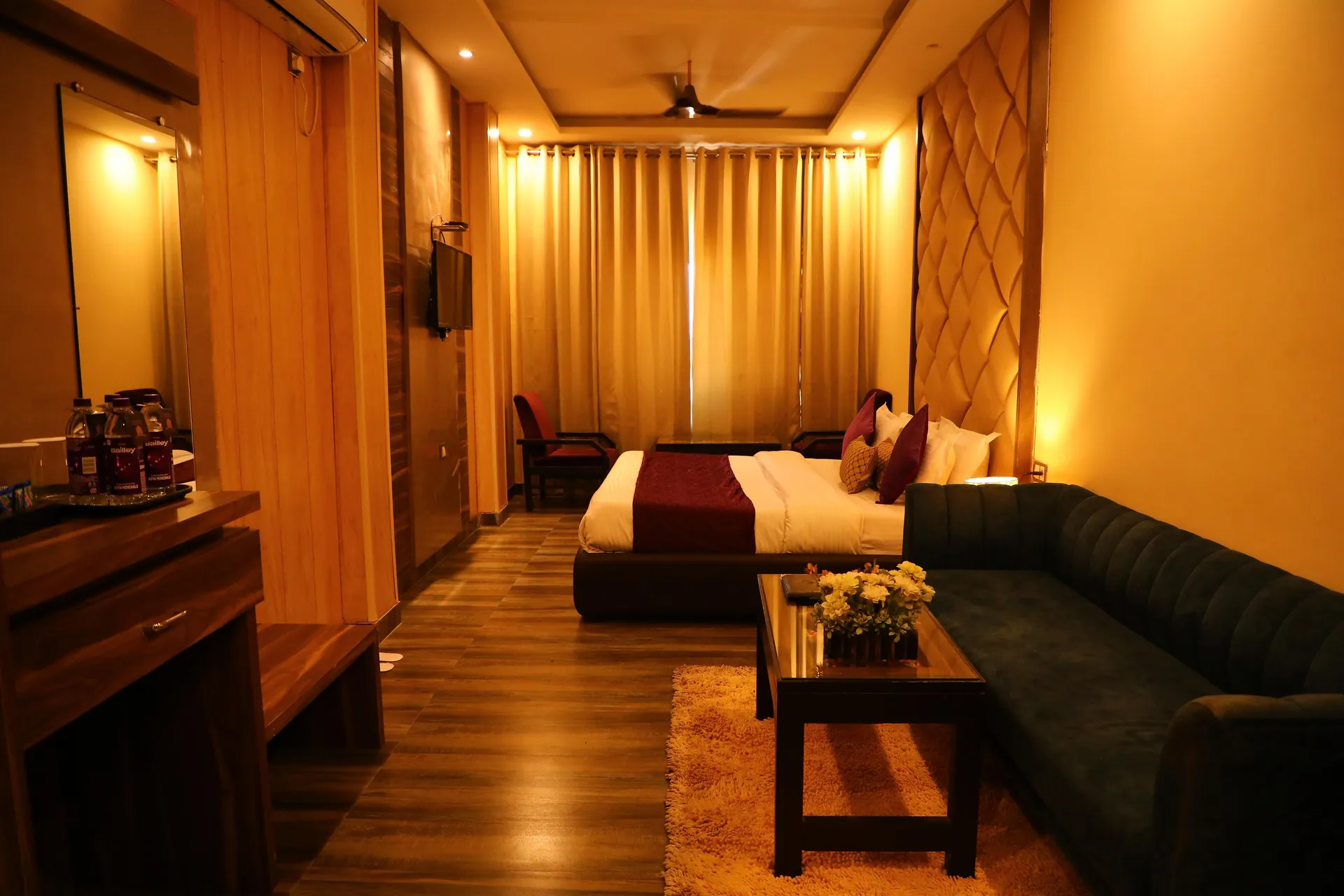 Perfectstayz Premium @ Harkipauri Road Room