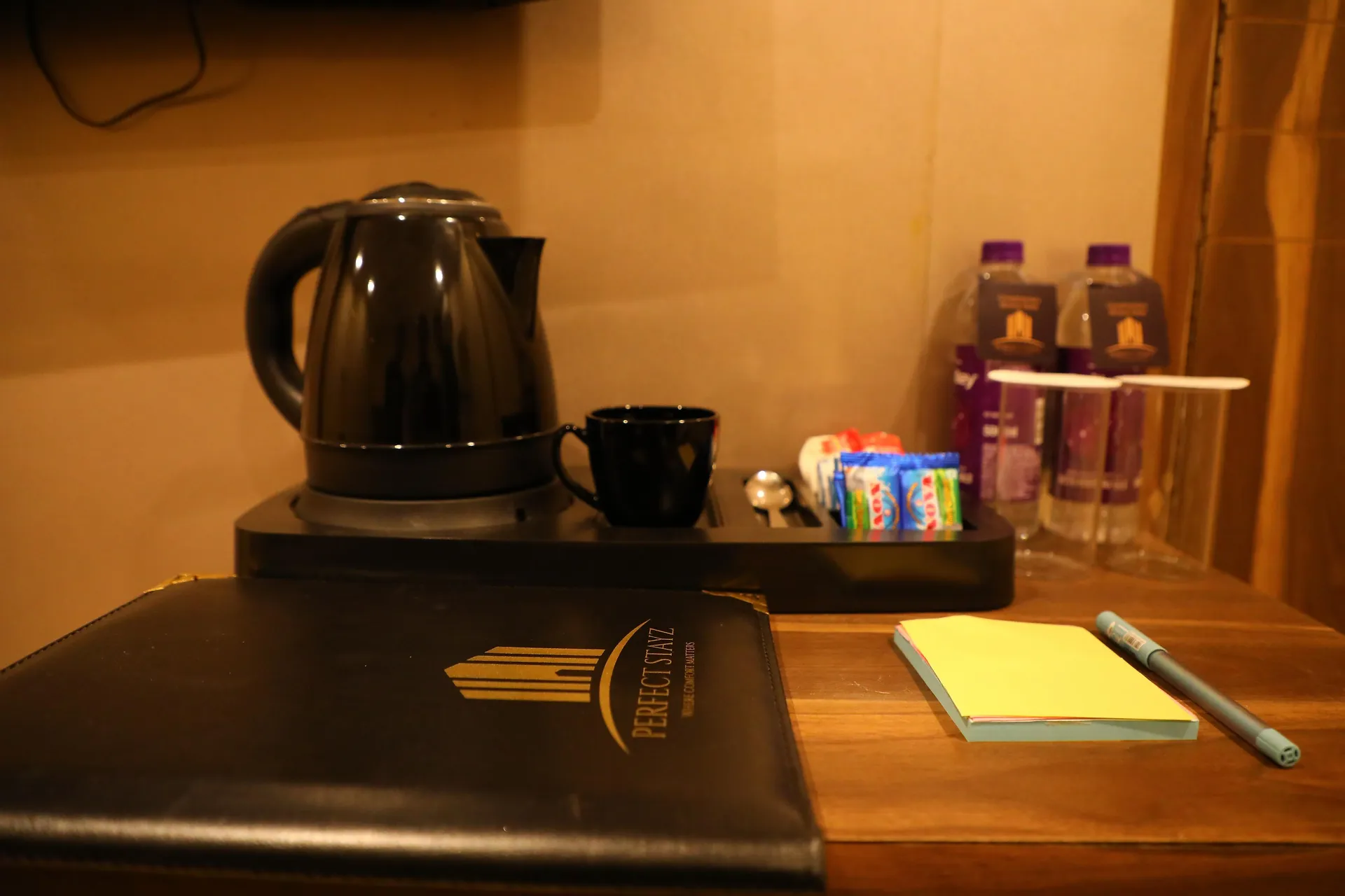 Perfectstayz Premium @ Harkipauri Road Room