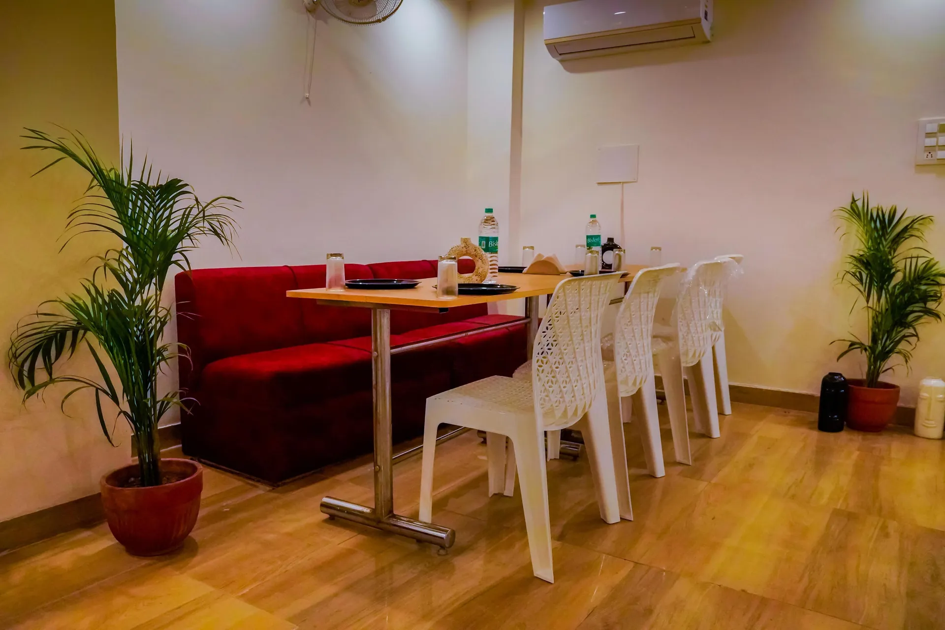 ROYAL CENTRAL HARIDWAR Restaurant