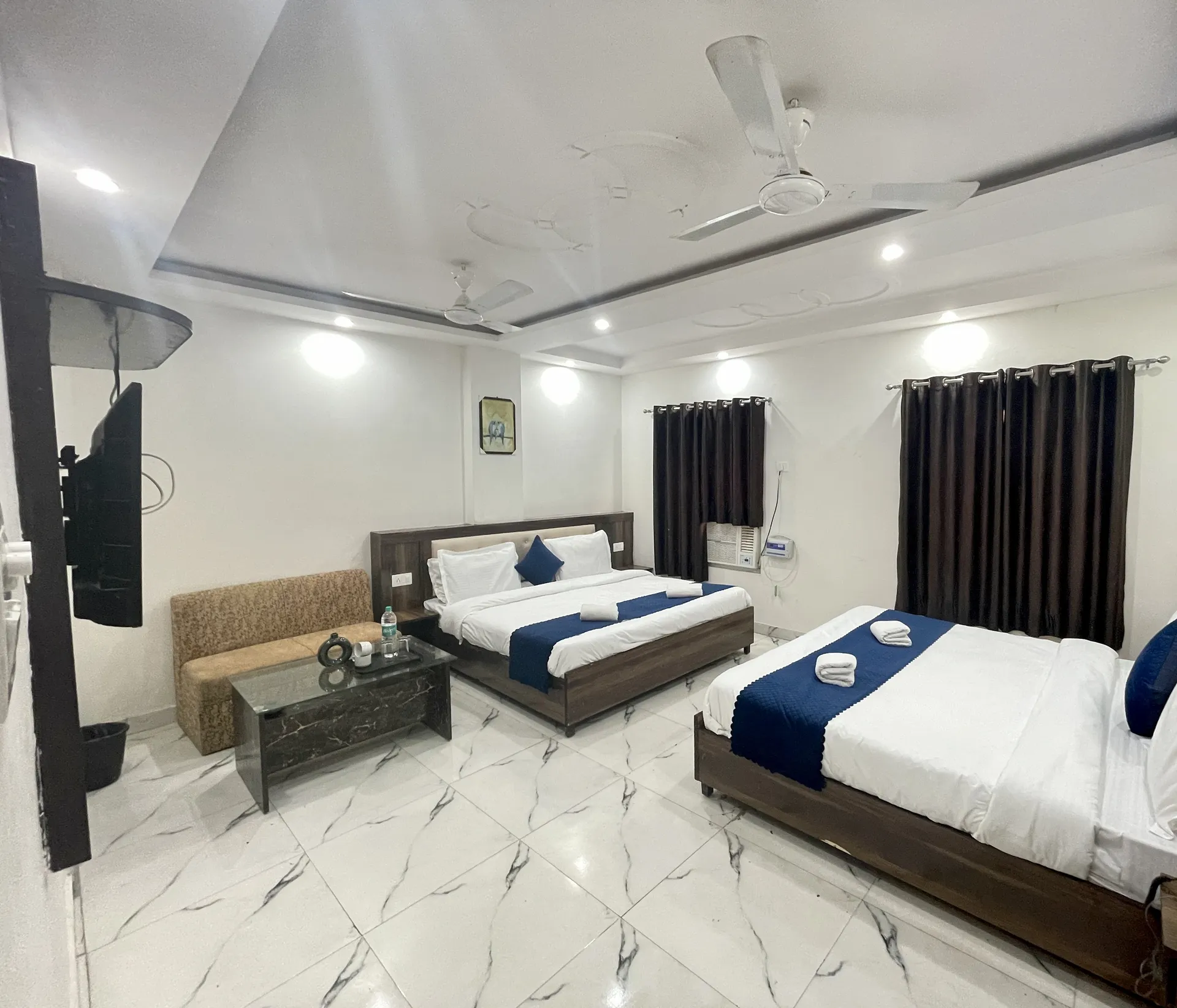 ROYAL CENTRAL HARIDWAR Room