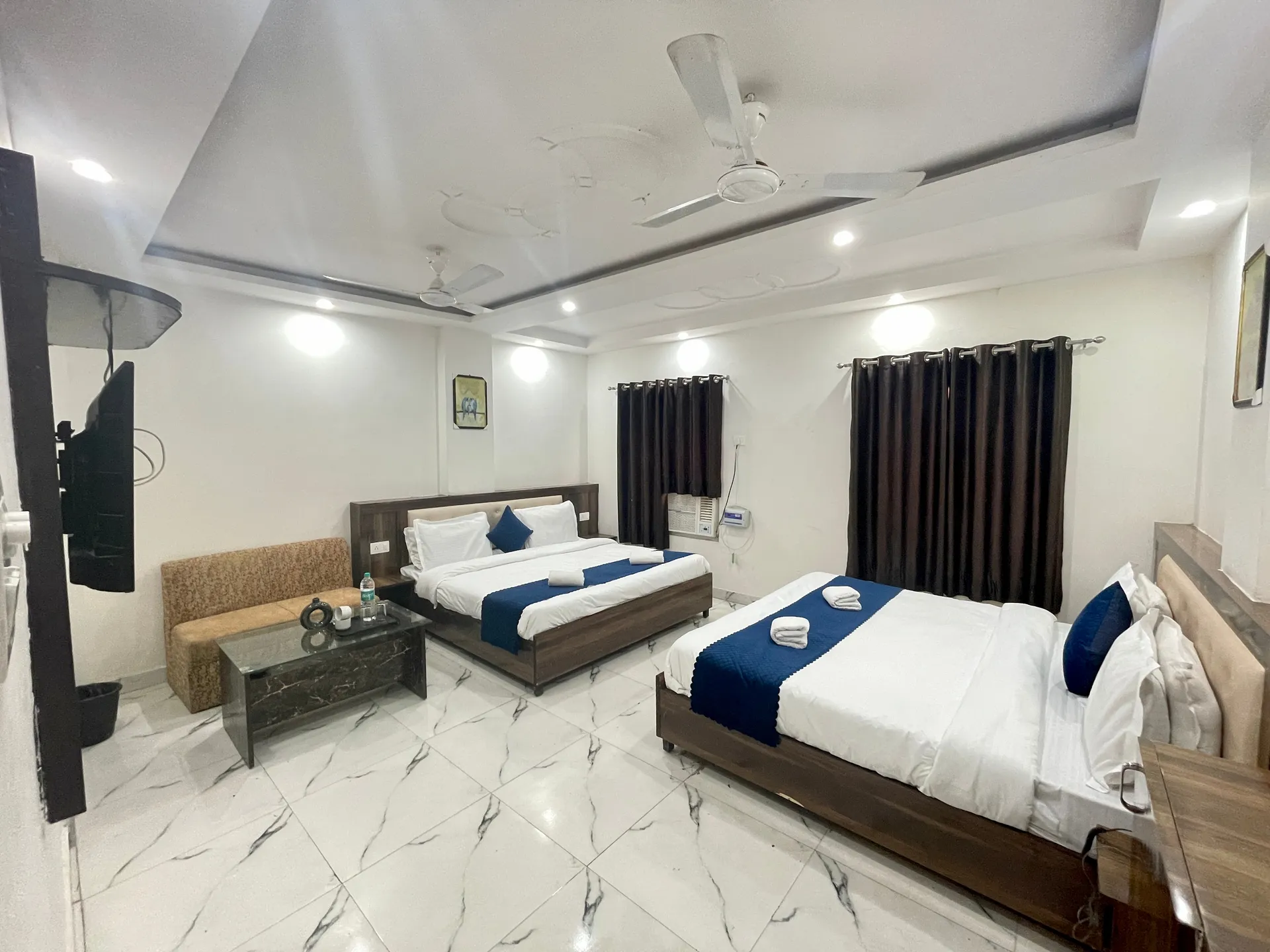 ROYAL CENTRAL HARIDWAR Room