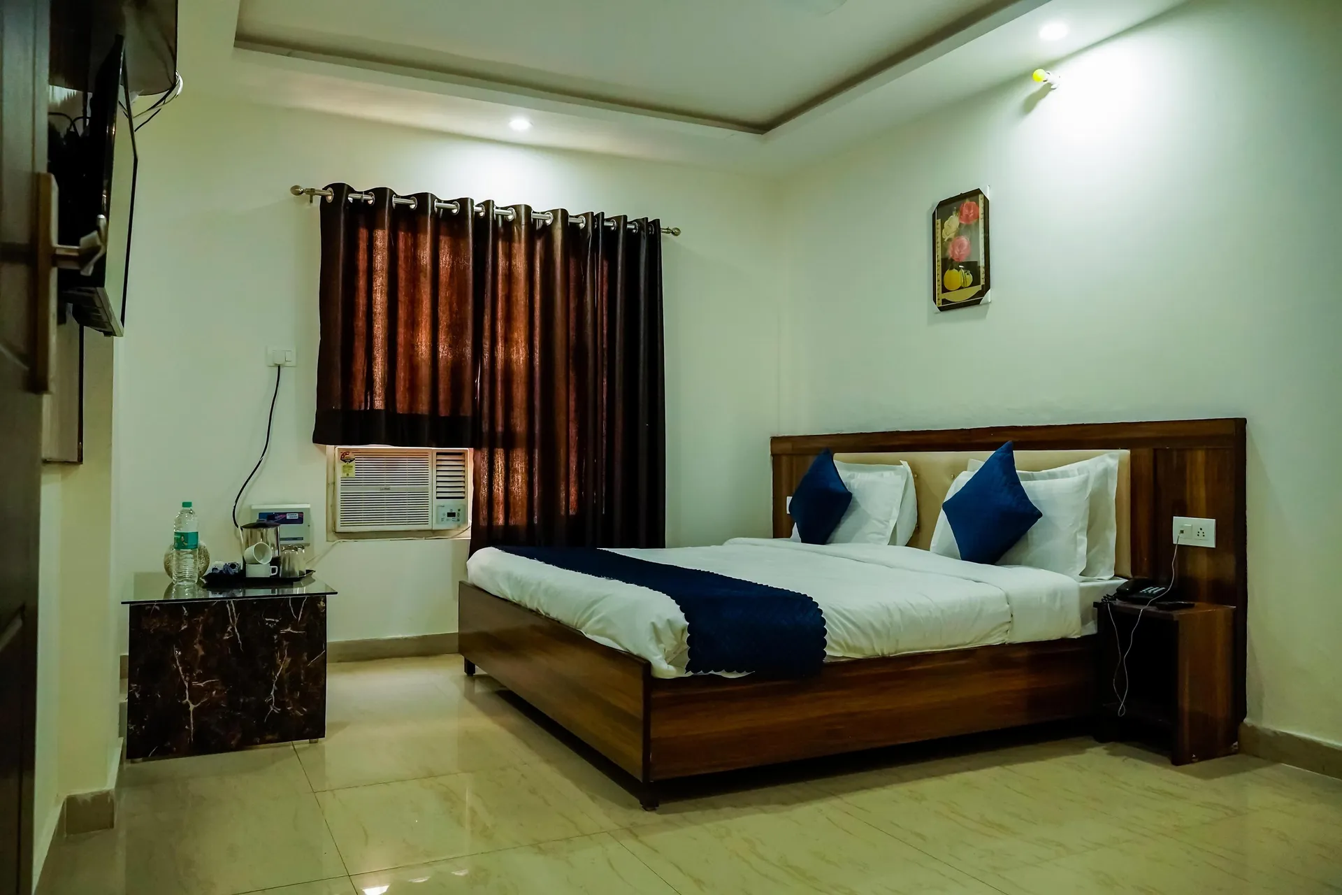 ROYAL CENTRAL HARIDWAR Room