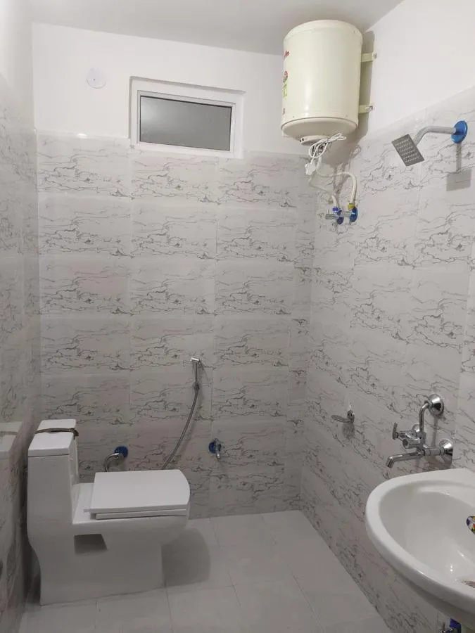 ROYAL CENTRAL HARIDWAR Washroom