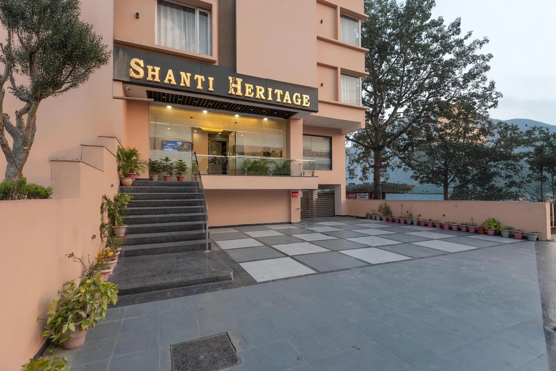 Shanti Heritage by Lawrence Hotels Facade