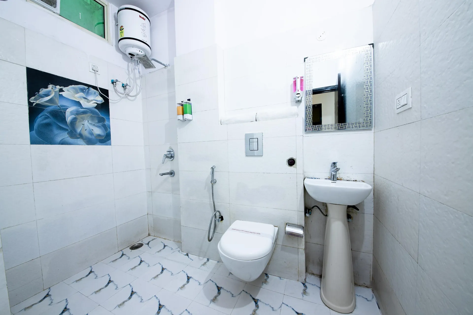 Umra grace - Hotel in Haridwar by Perfect stayz Room