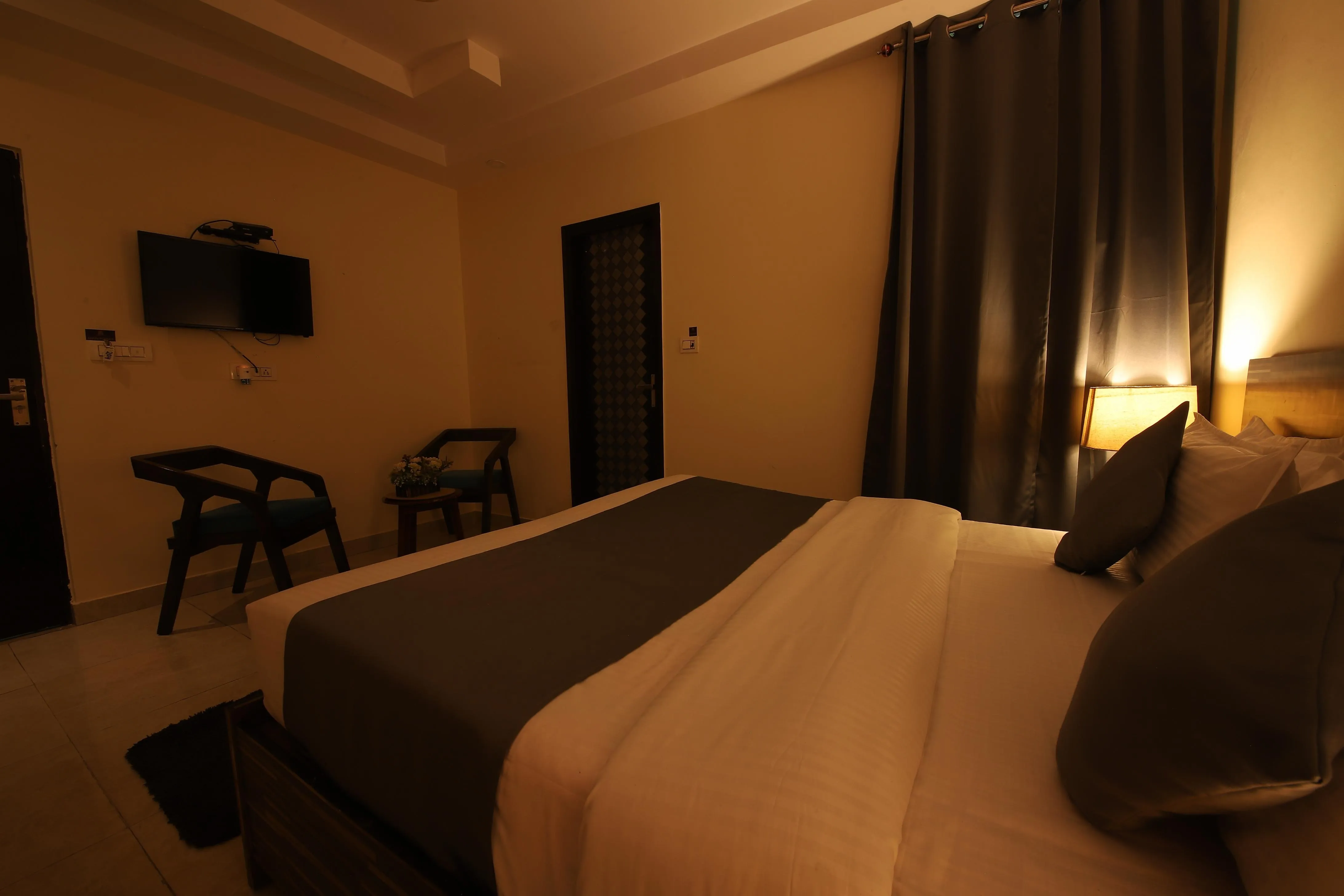 Umra grace - Hotel in Haridwar by Perfect stayz Room