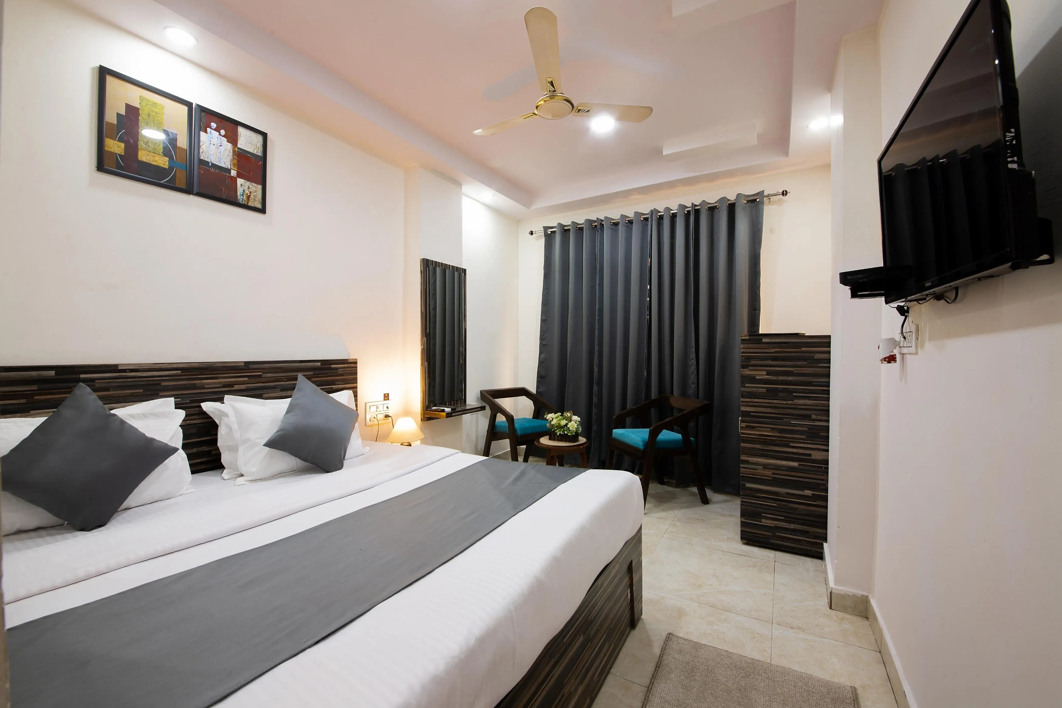 Umra grace - Hotel in Haridwar by Perfect stayz Room