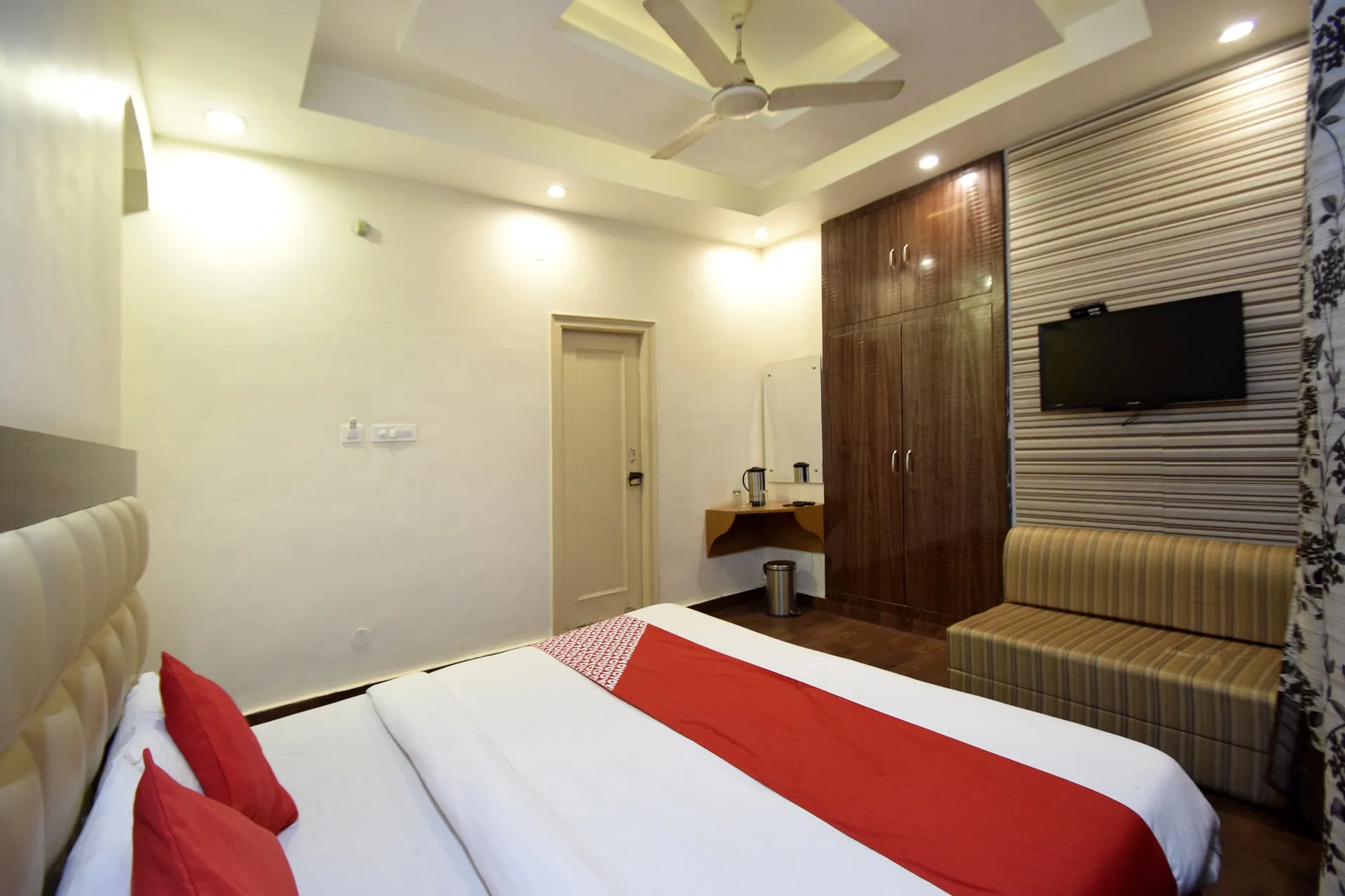Hotel O Maa Residency Room