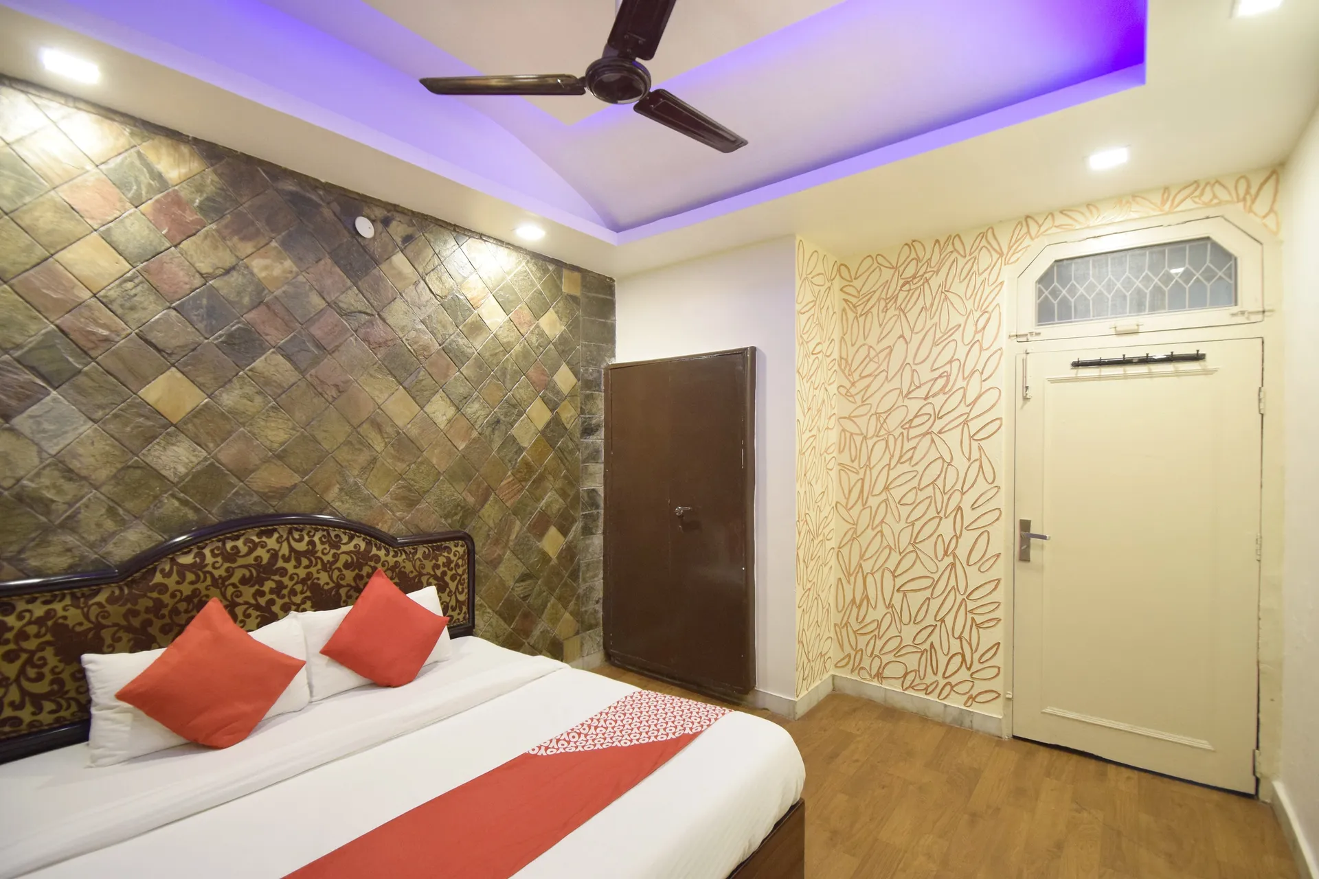 Hotel O Maa Residency Room