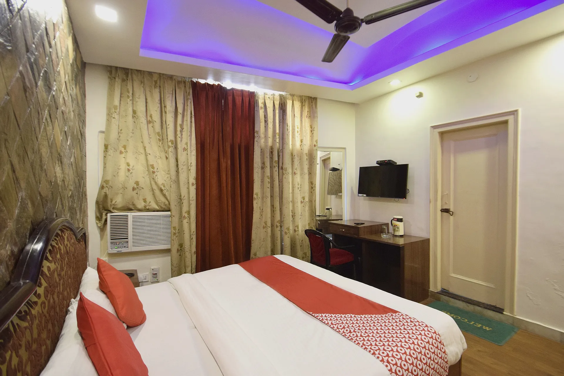 Hotel O Maa Residency Room