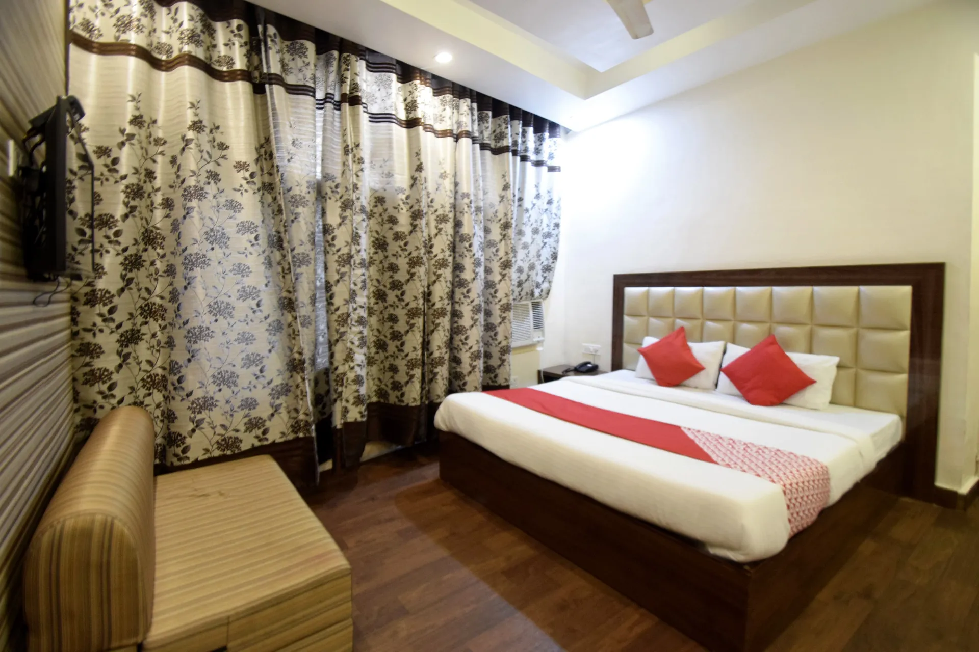 Hotel O Maa Residency Room