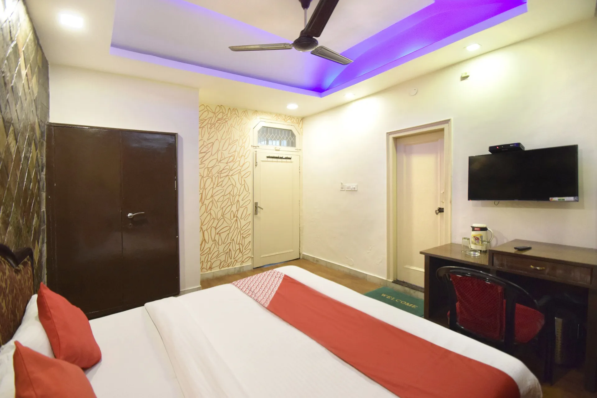 Hotel O Maa Residency Room