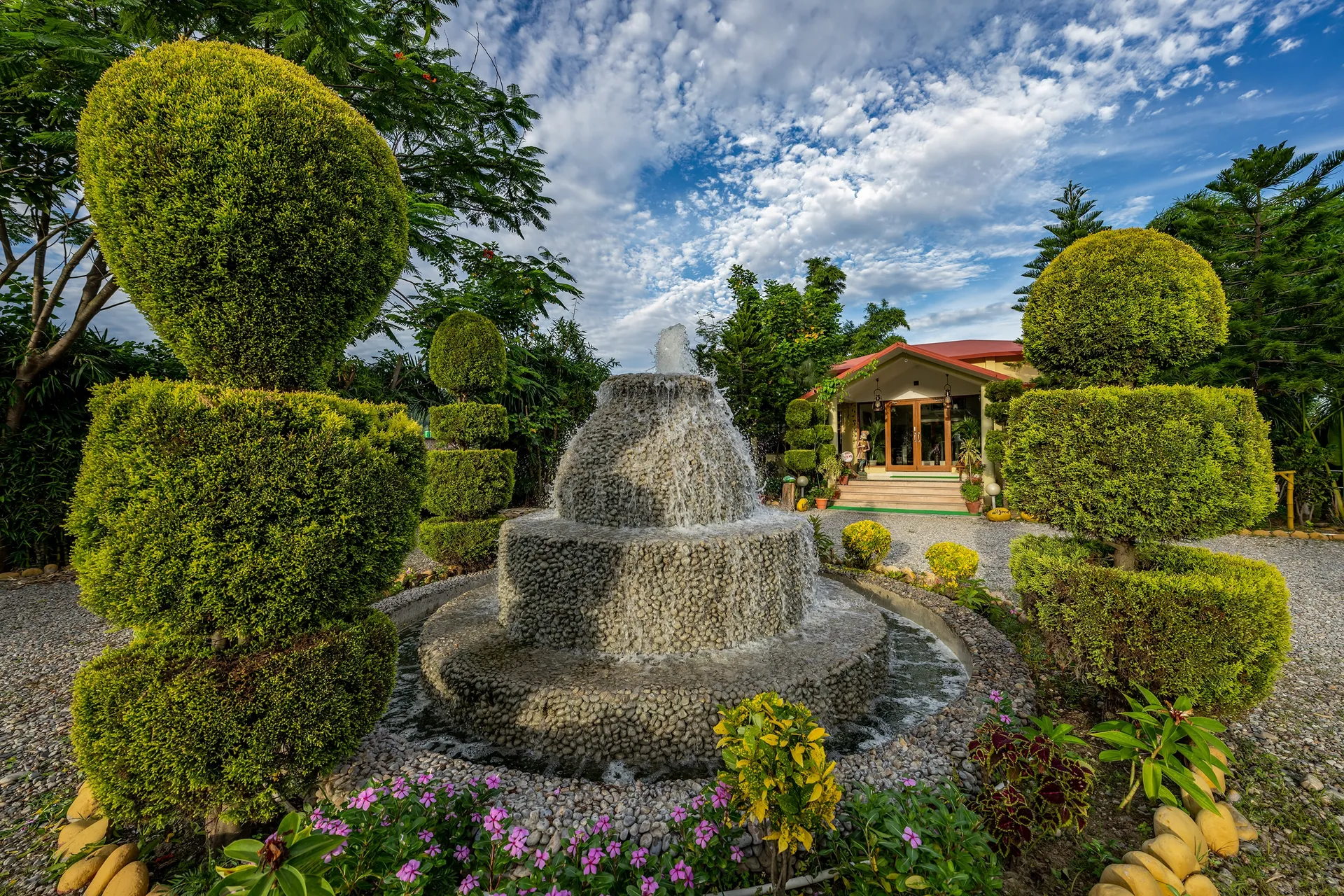 Aura by Xperience, Corbett Entrance
