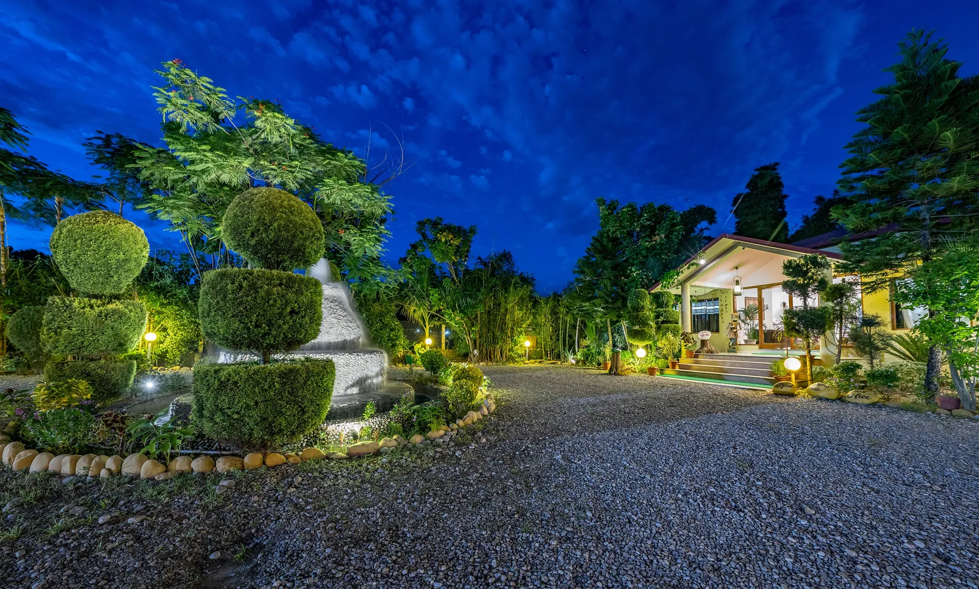 Aura by Xperience, Corbett Entrance