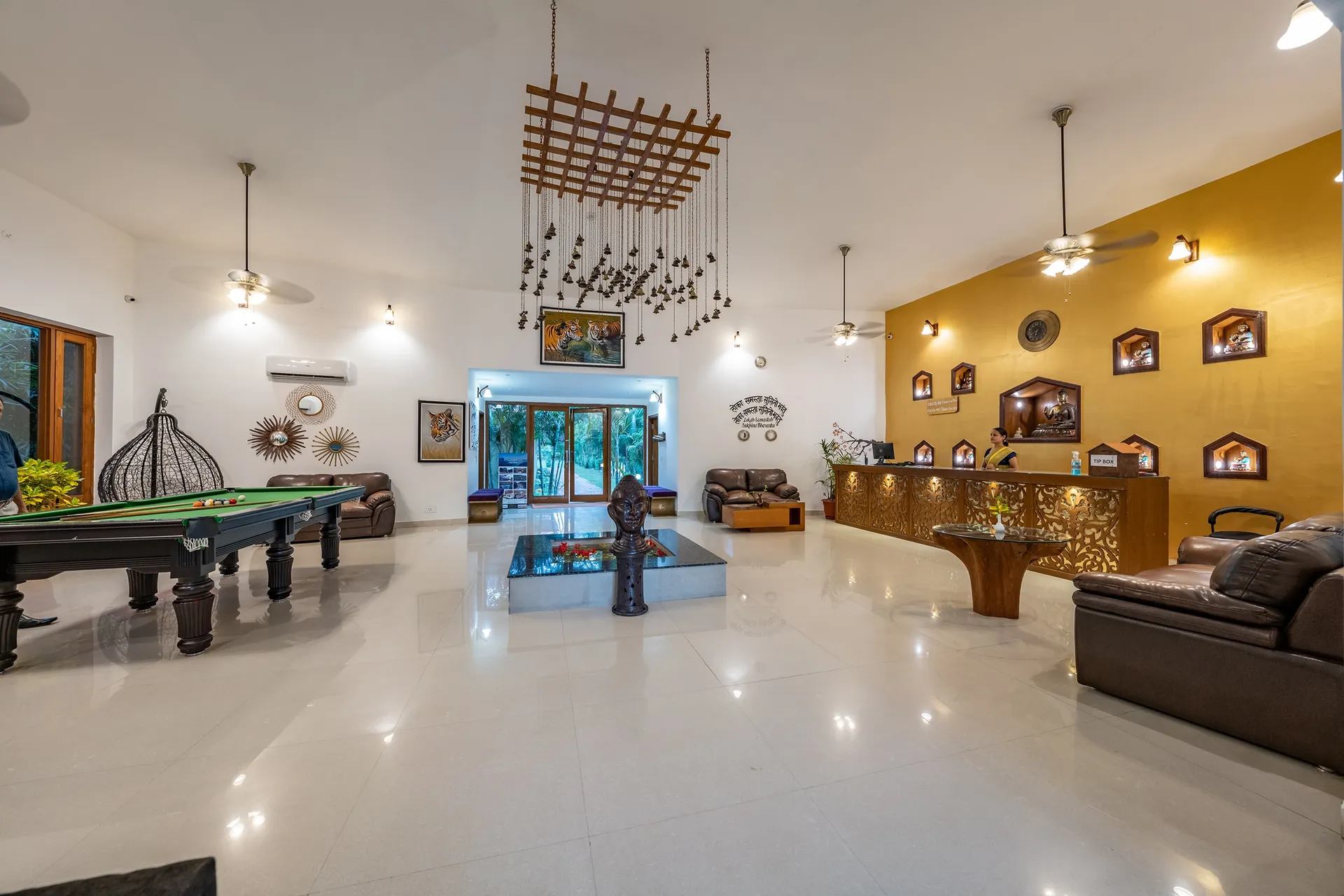 Aura by Xperience, Corbett Reception