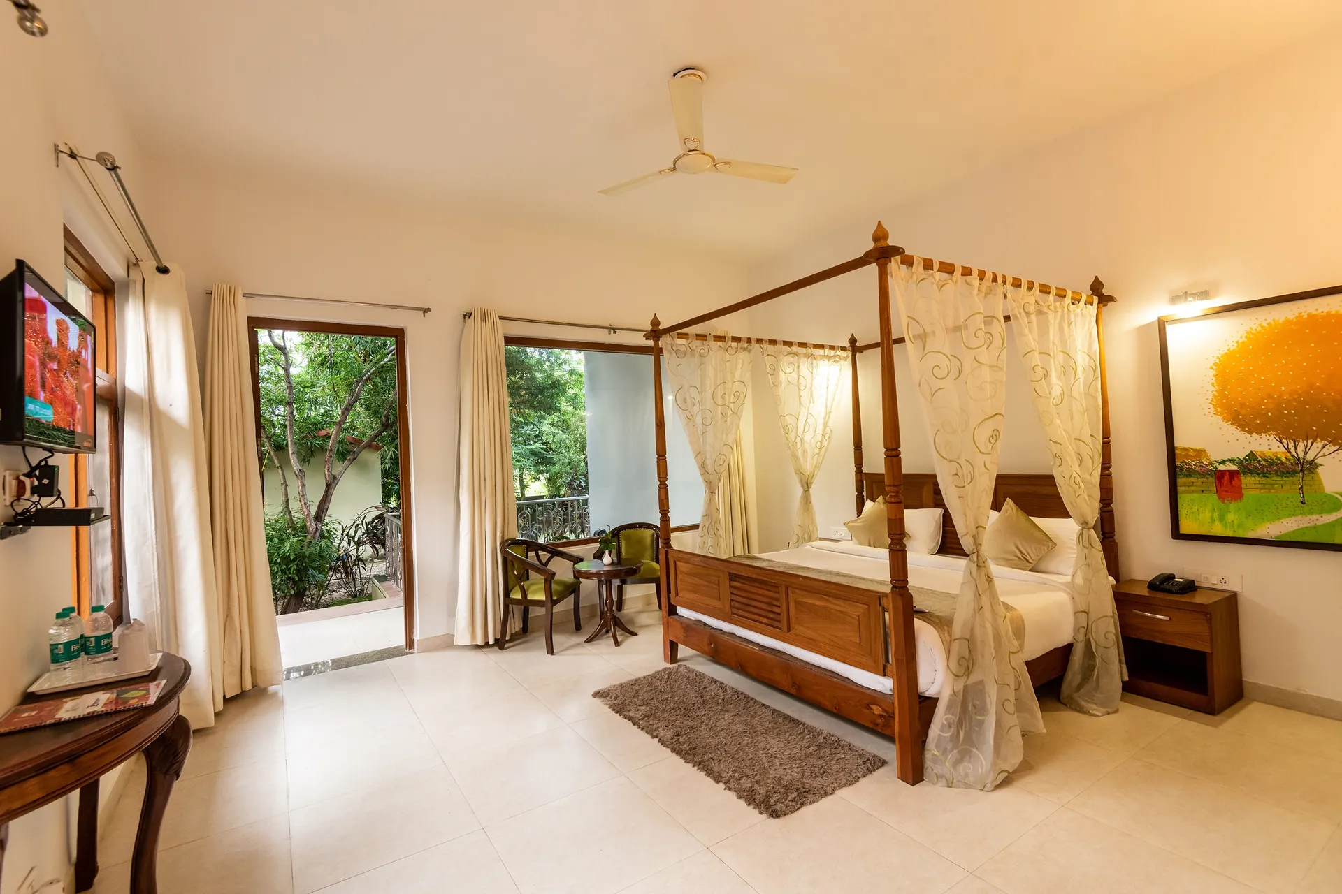 Aura by Xperience, Corbett Room